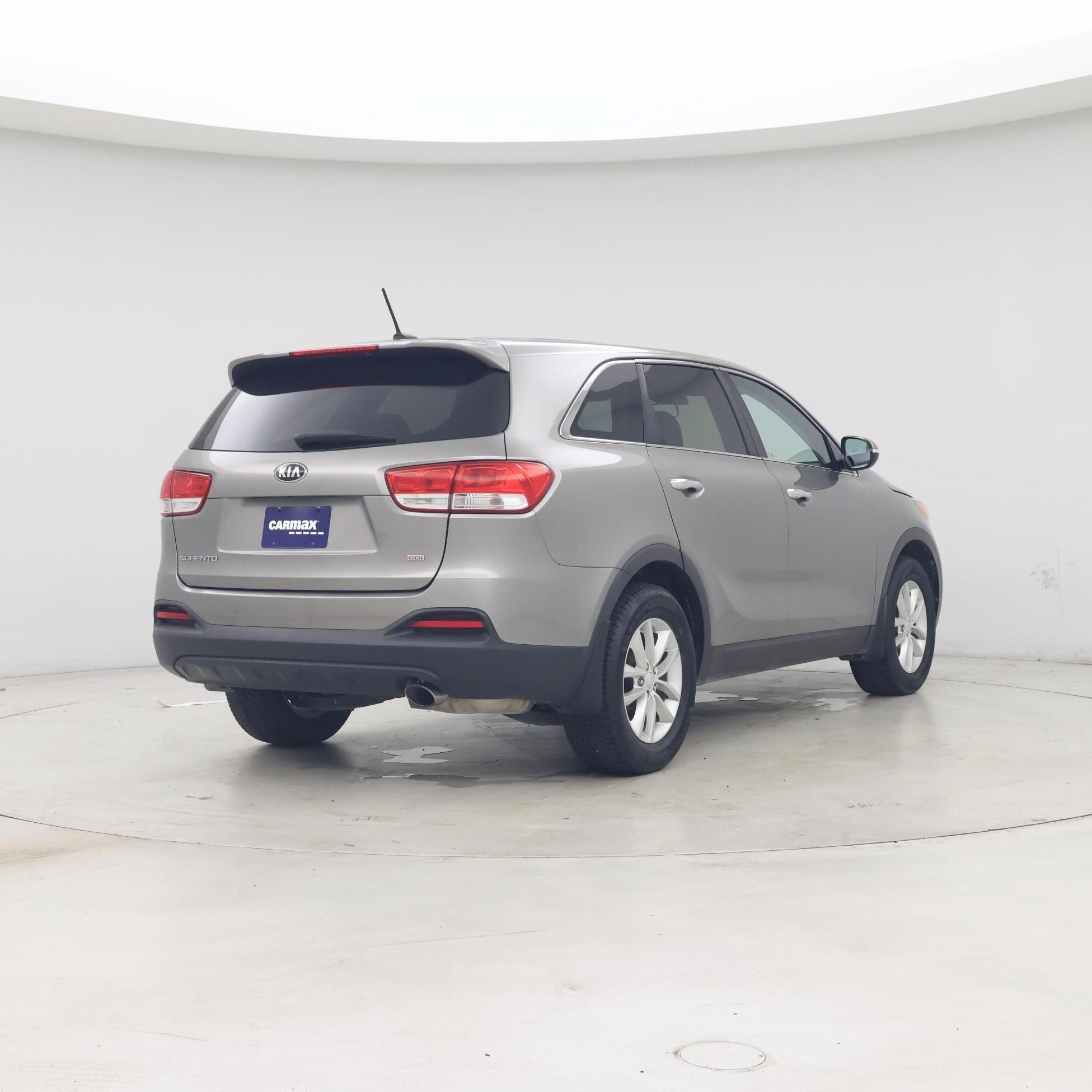 Thumbnail: 2017 Kia Sorento - 8