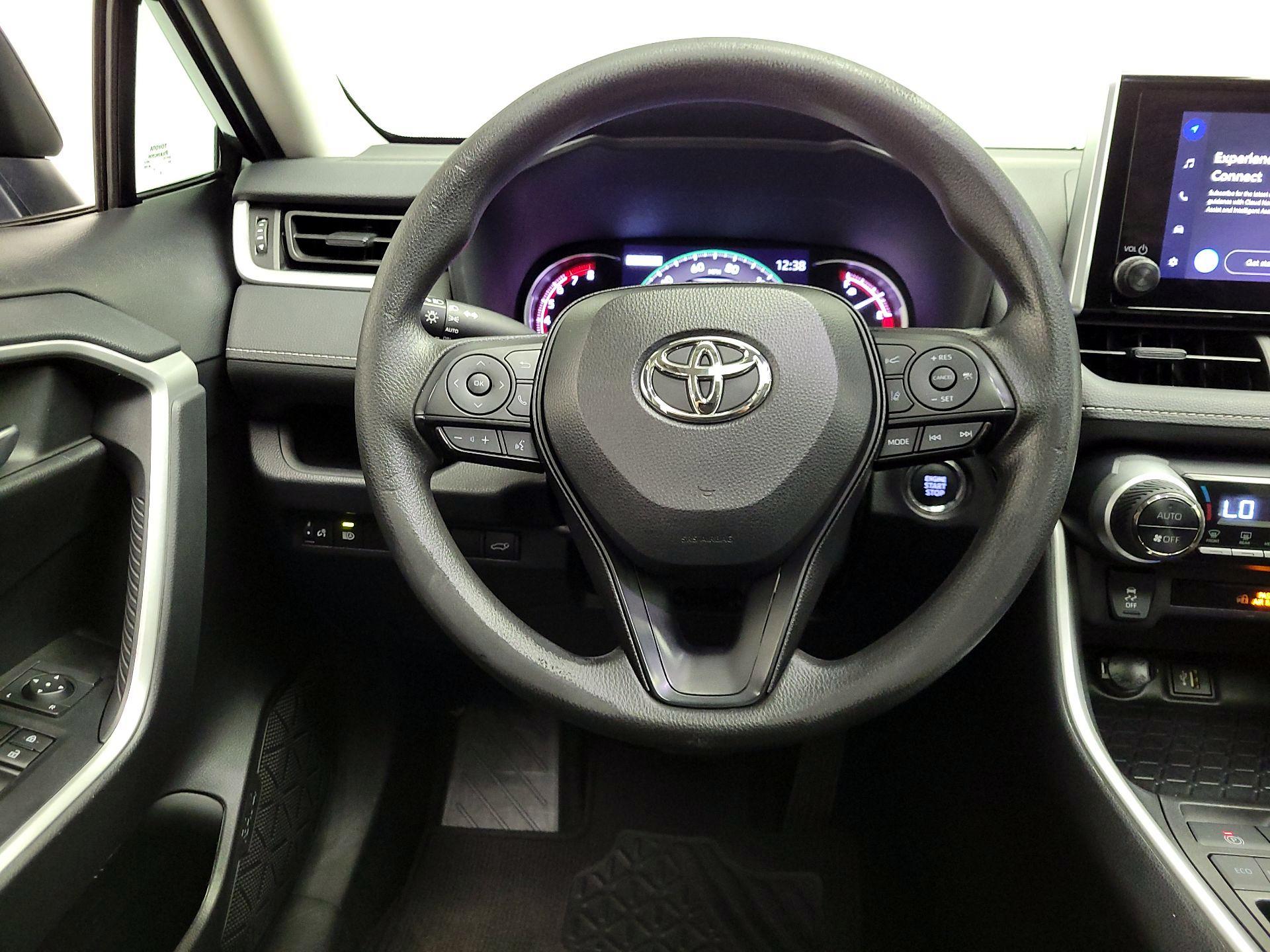 Thumbnail: 2024 Toyota RAV4 - 10