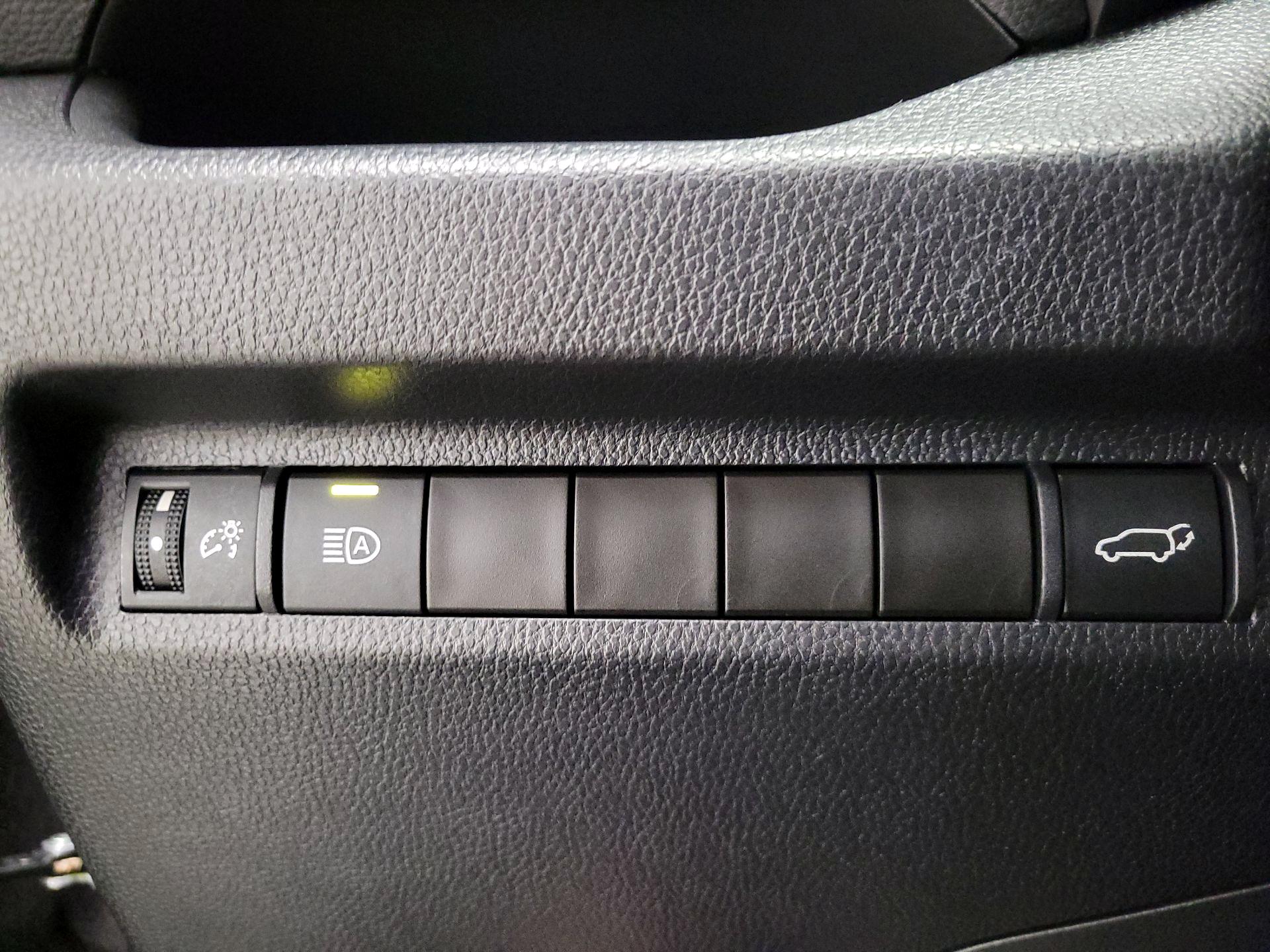 Thumbnail: 2024 Toyota RAV4 - 13