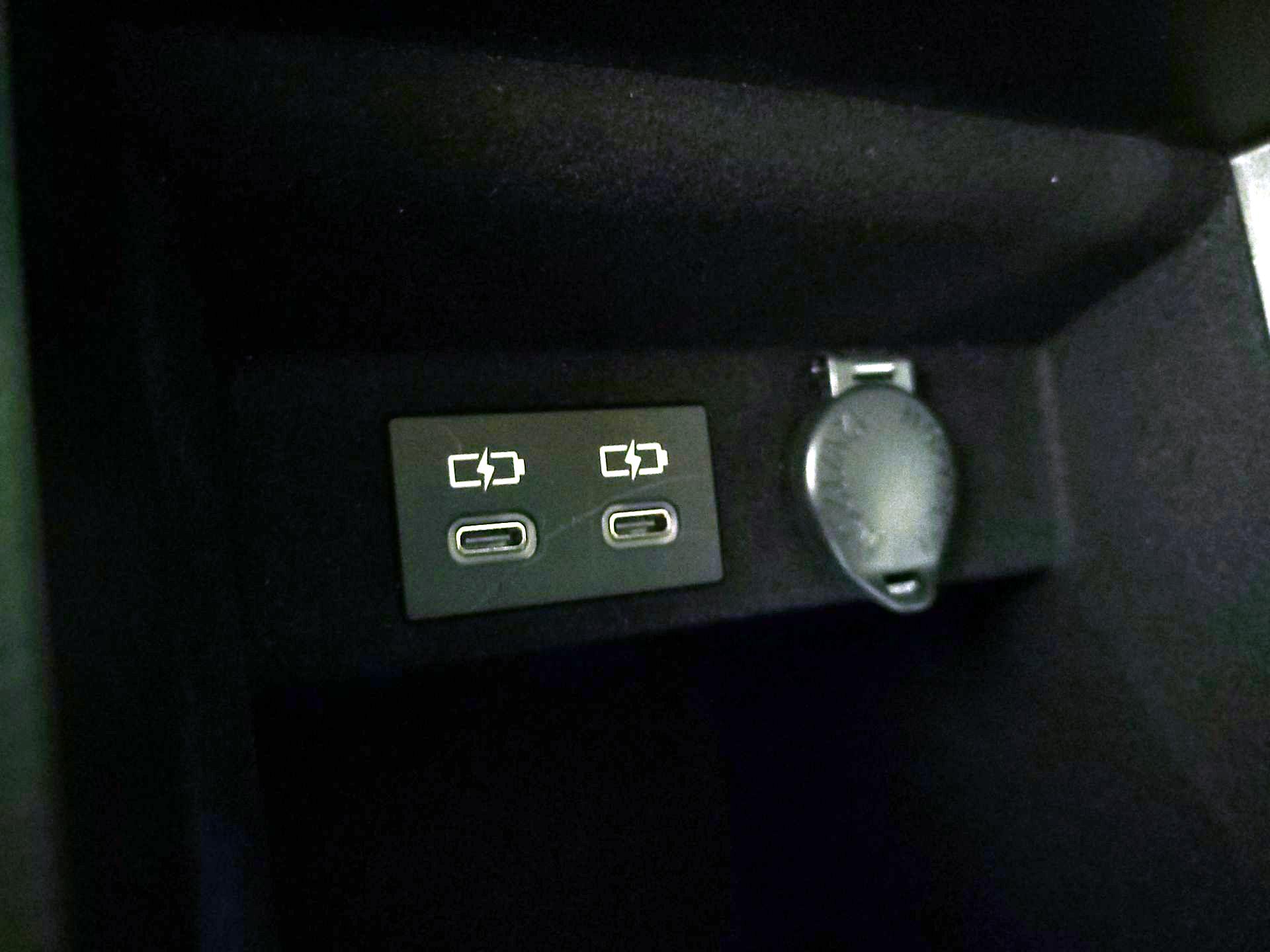 Thumbnail: 2025 Lexus ES - 19