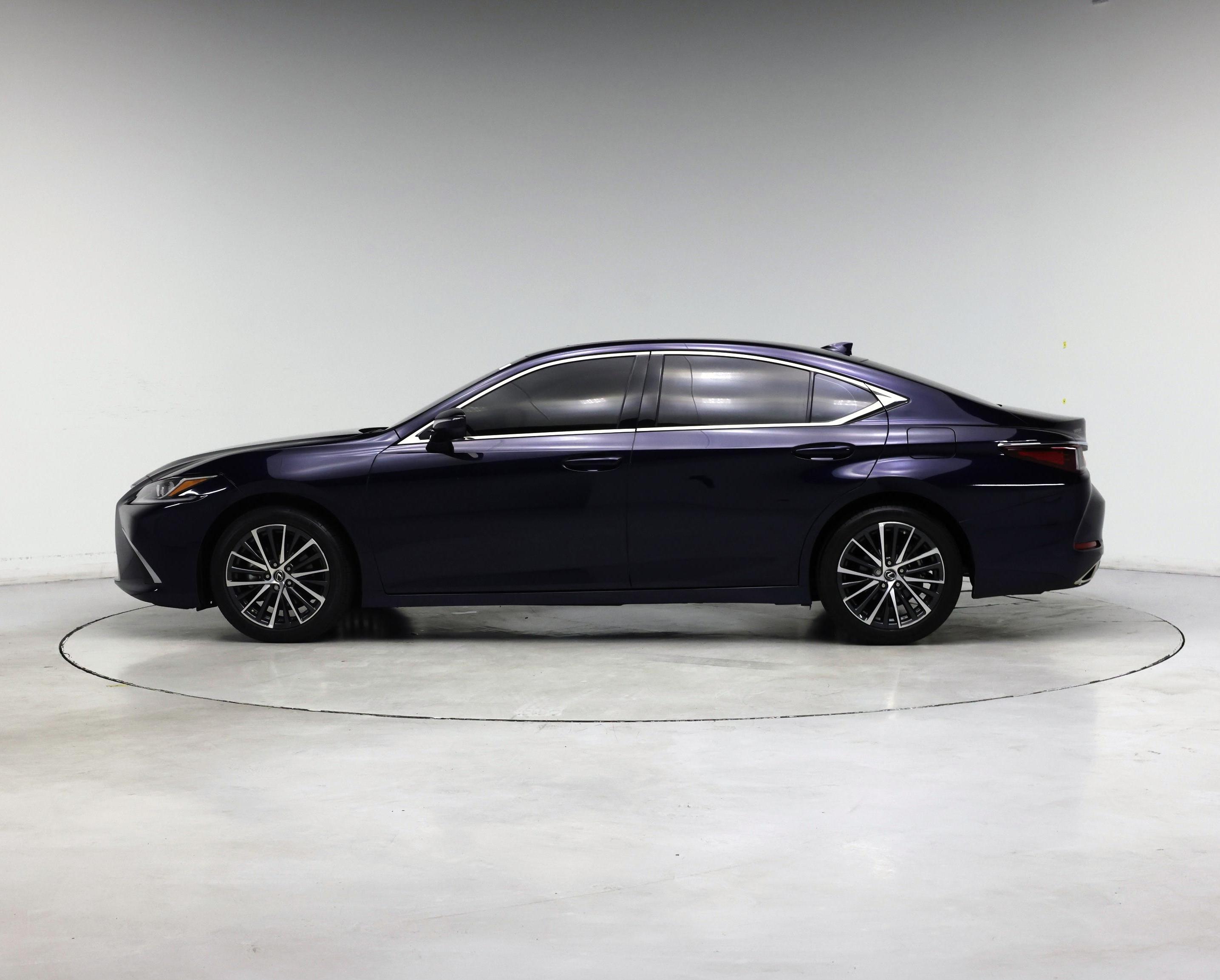 Thumbnail: 2025 Lexus ES - 3