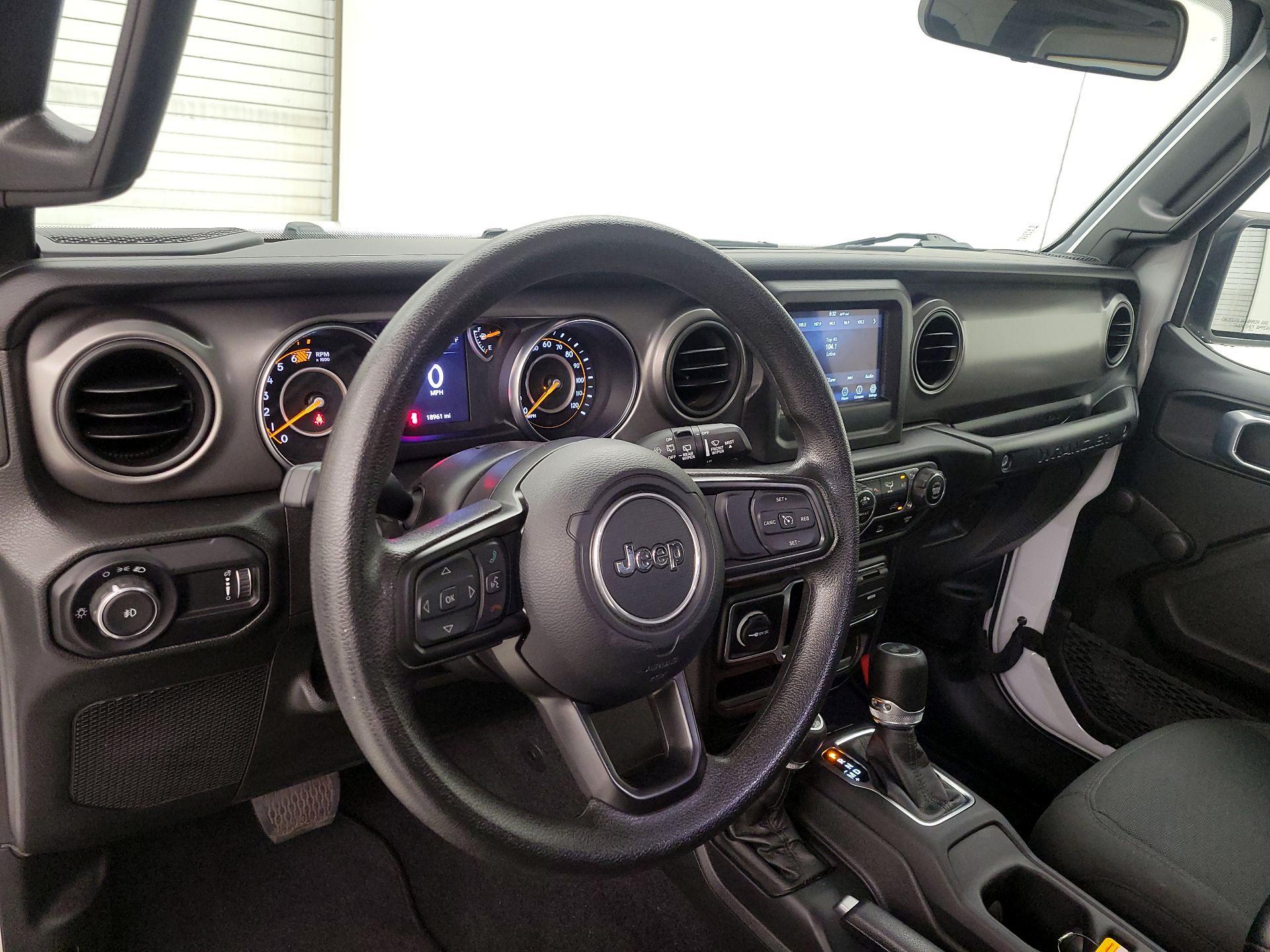 Thumbnail: 2023 Jeep Wrangler - 9