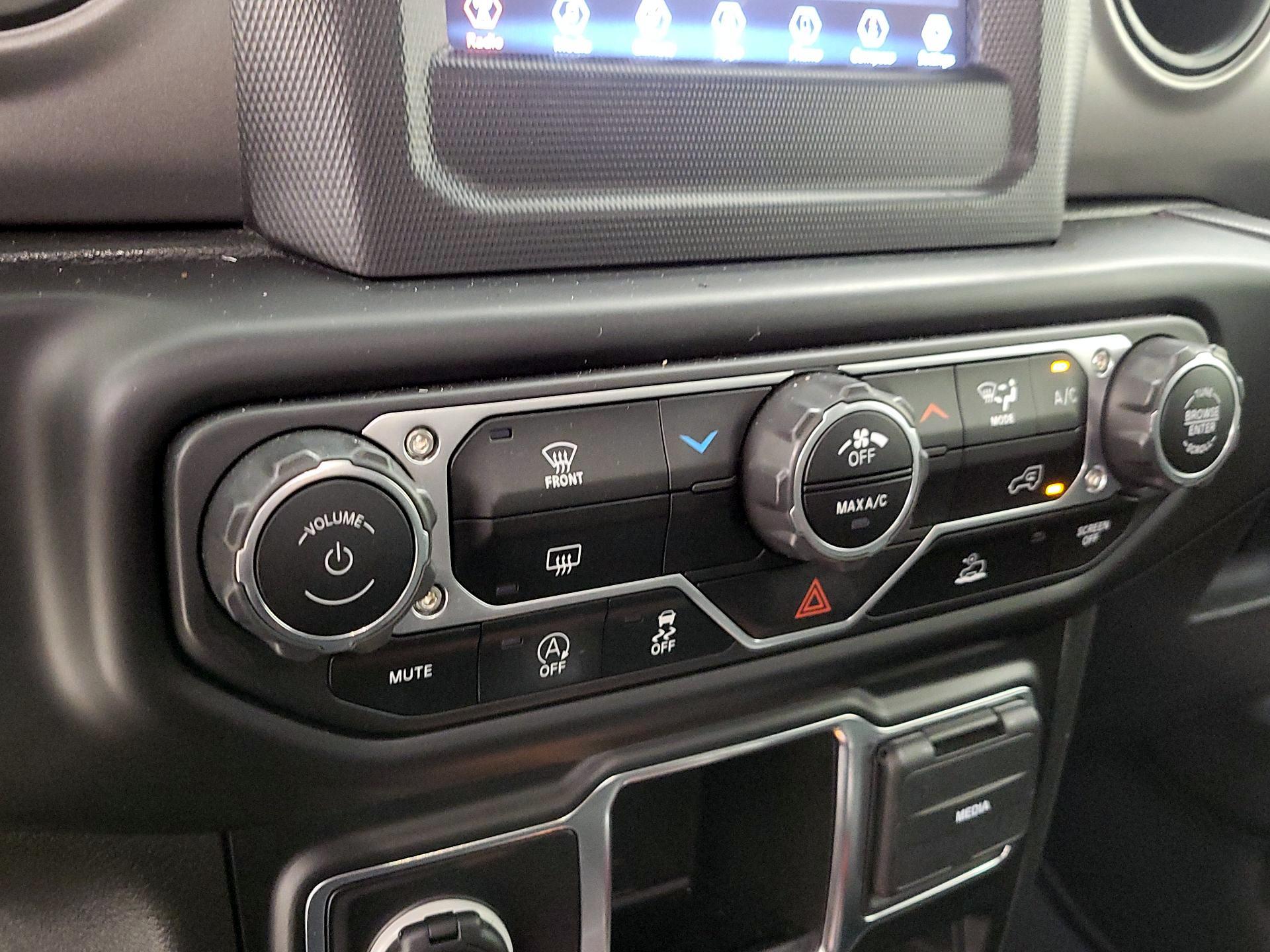 Thumbnail: 2023 Jeep Wrangler - 16