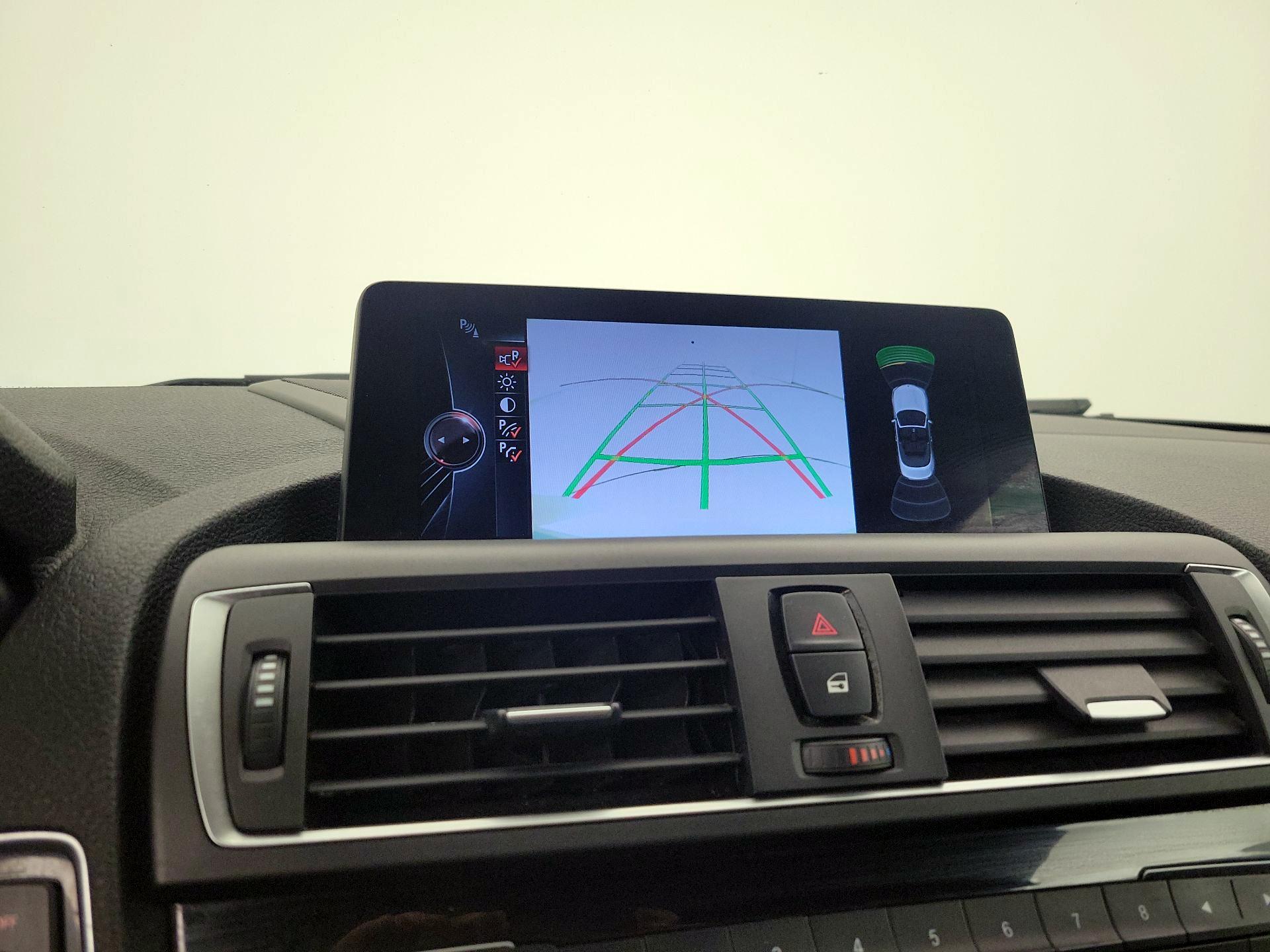 Thumbnail: 2016 BMW 2 Series - 14