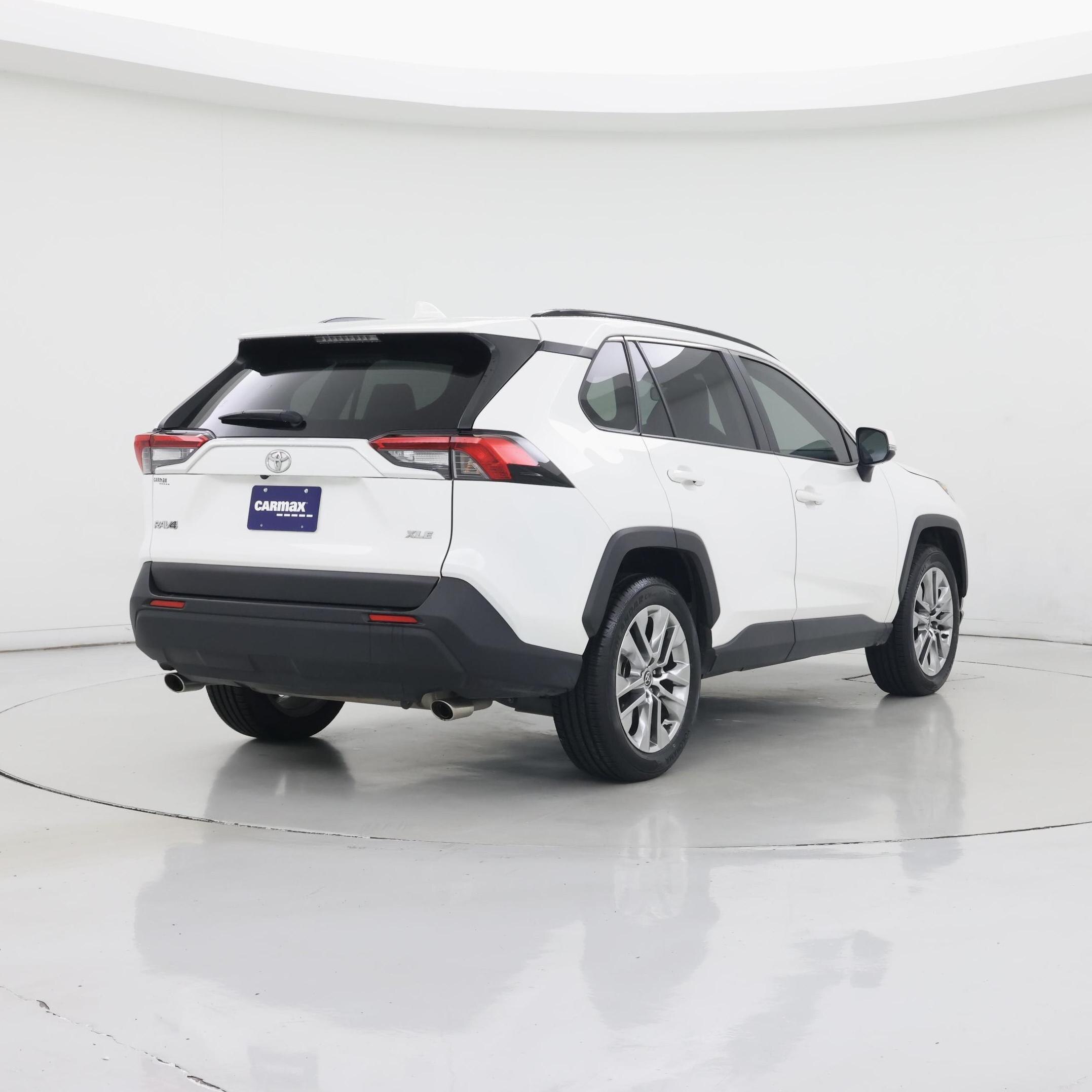 Thumbnail: 2020 Toyota RAV4 - 8