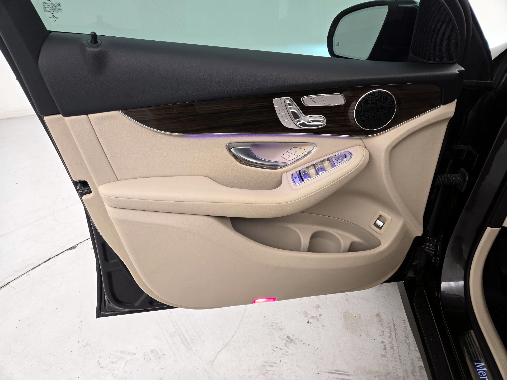 Thumbnail: 2021 Mercedes-Benz GLC - 12