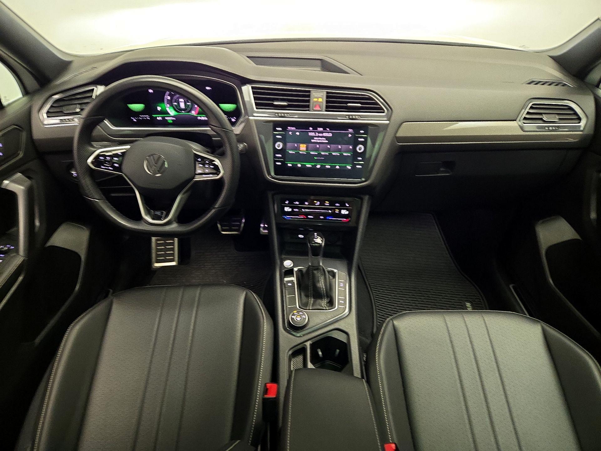 Thumbnail: 2023 Volkswagen Tiguan - 9