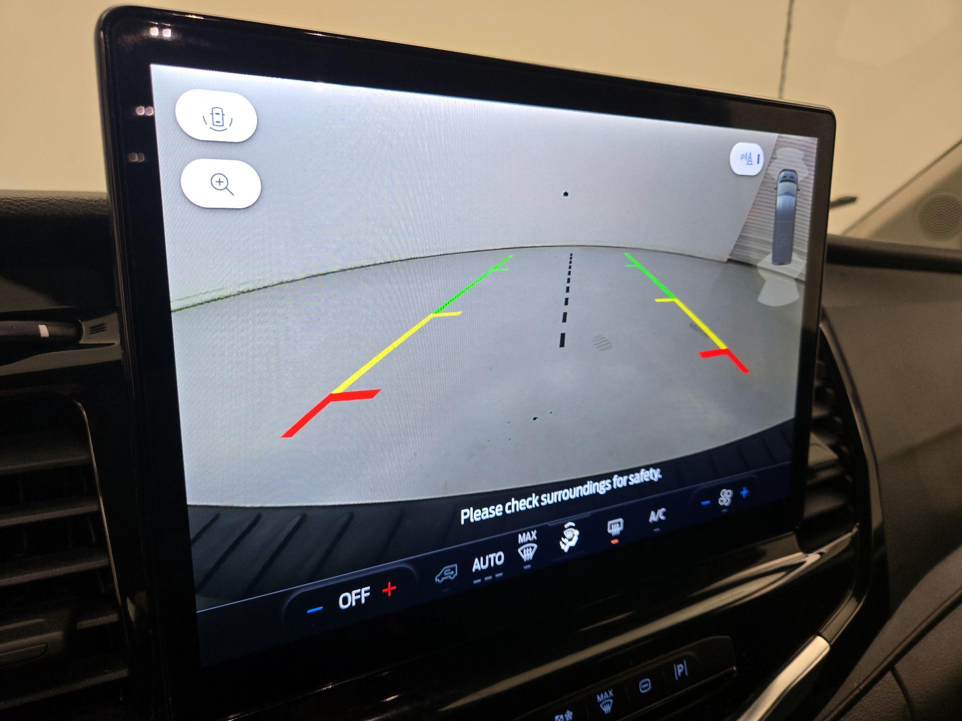 Thumbnail: 2023 Ford Transit Series - 15