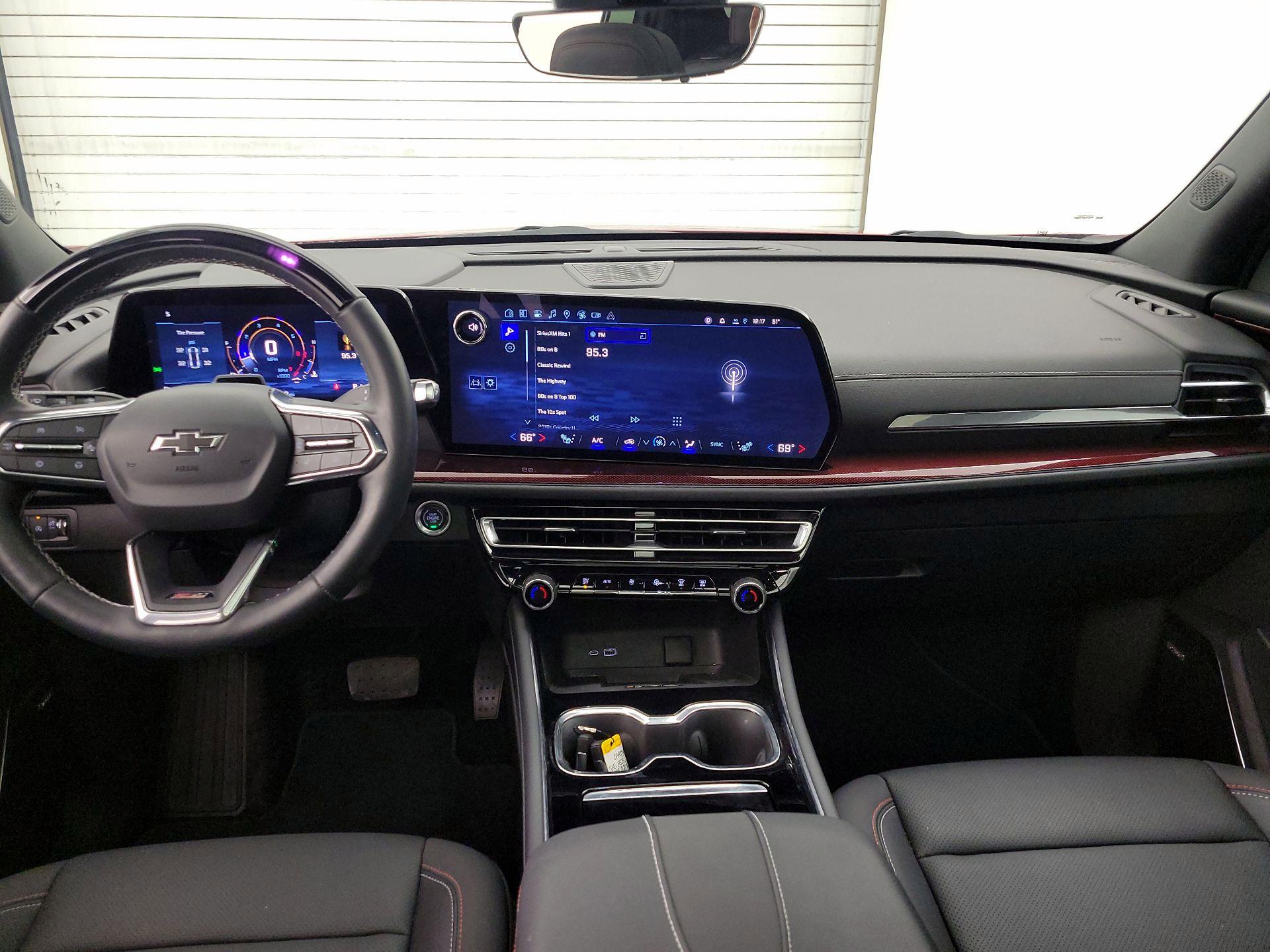 Thumbnail: 2025 Chevrolet Traverse - 9