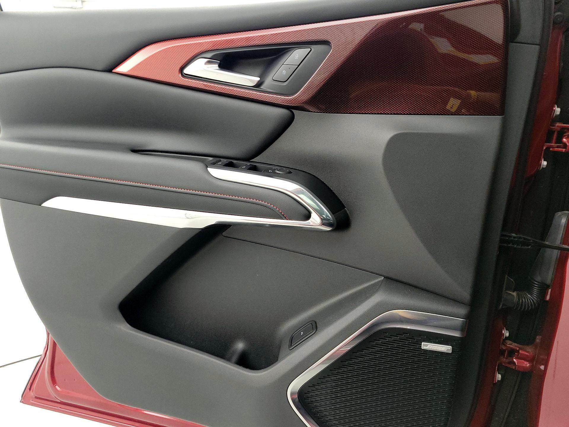 Thumbnail: 2025 Chevrolet Traverse - 12