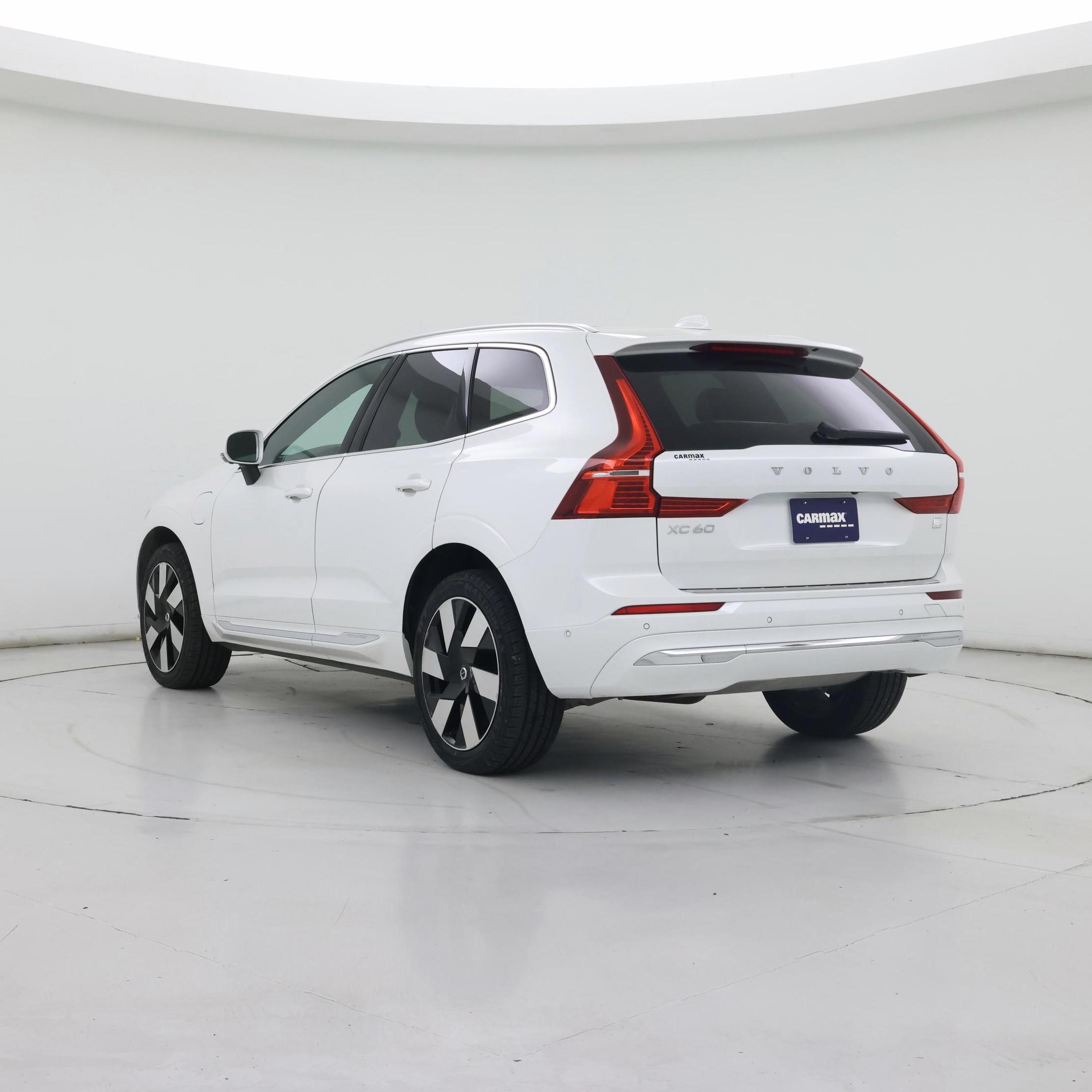 Thumbnail: 2023 Volvo XC60 - 2