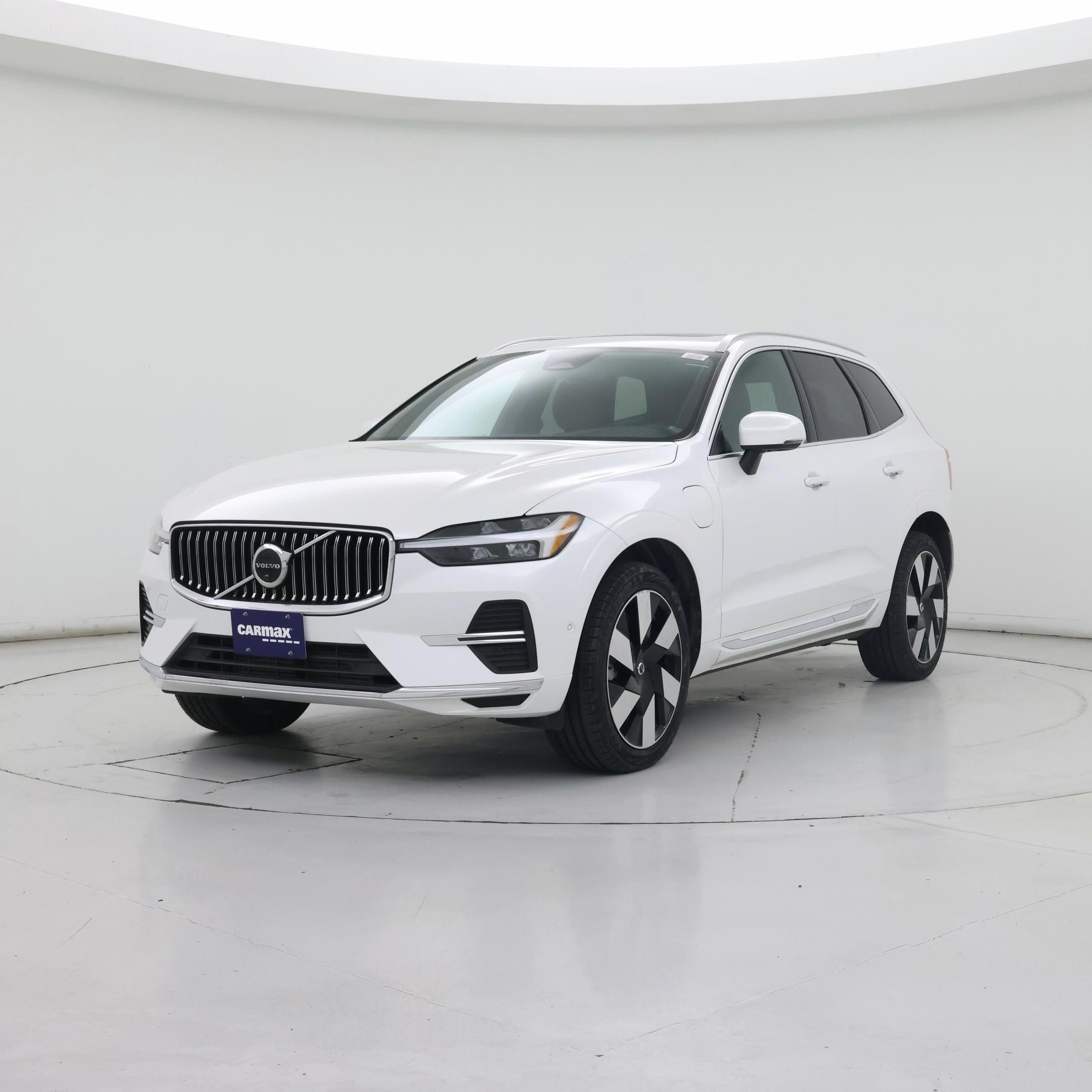 Thumbnail: 2023 Volvo XC60 - 4