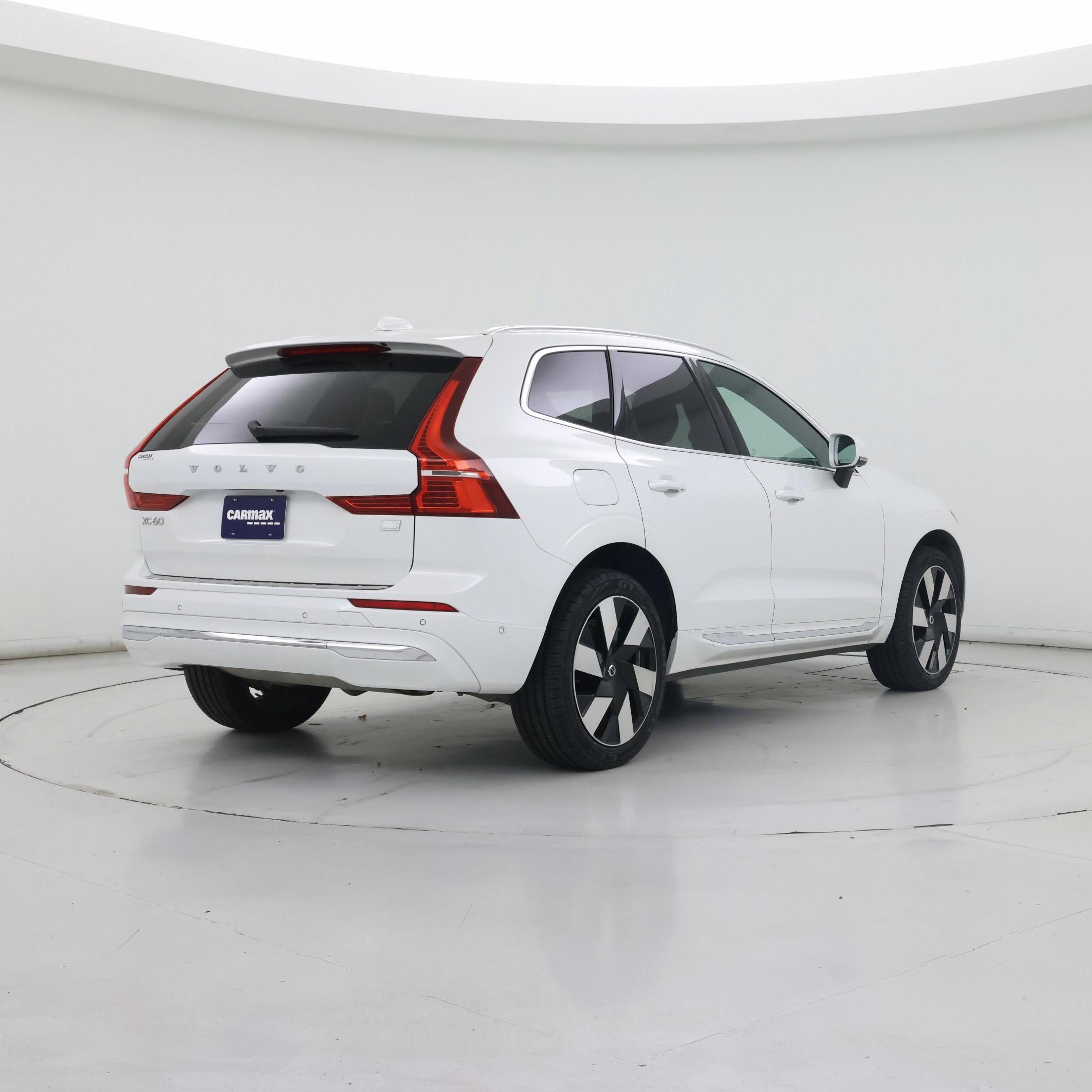Thumbnail: 2023 Volvo XC60 - 8