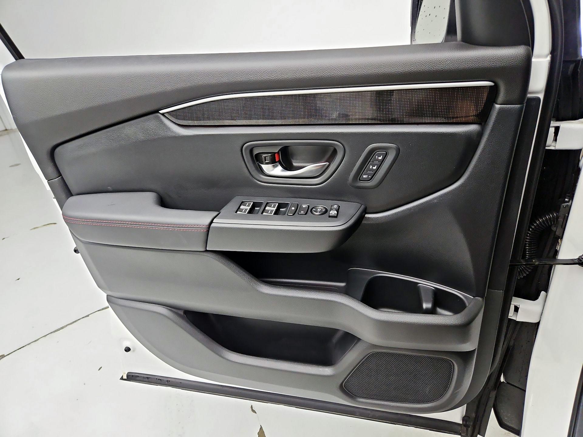 Thumbnail: 2025 Honda Pilot - 12