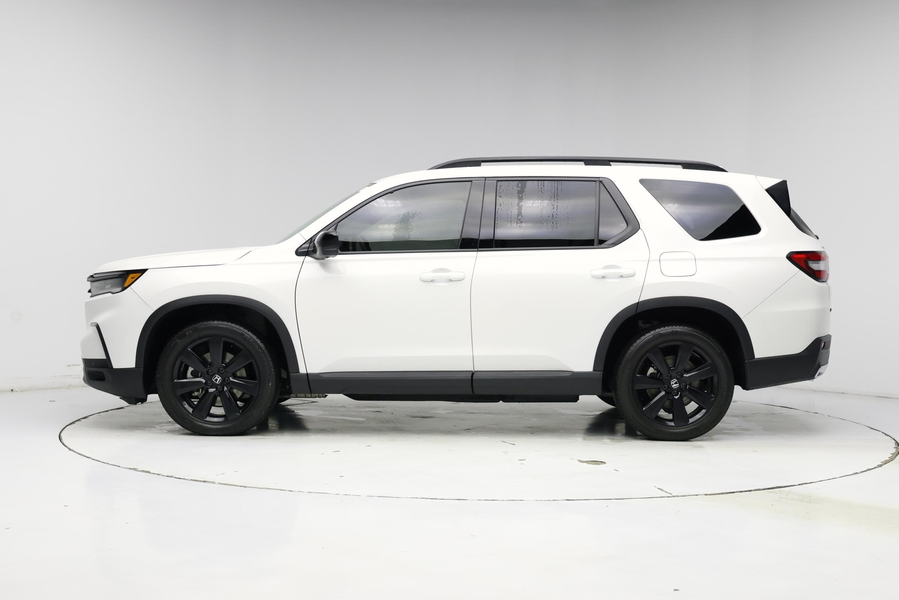 Thumbnail: 2025 Honda Pilot - 3