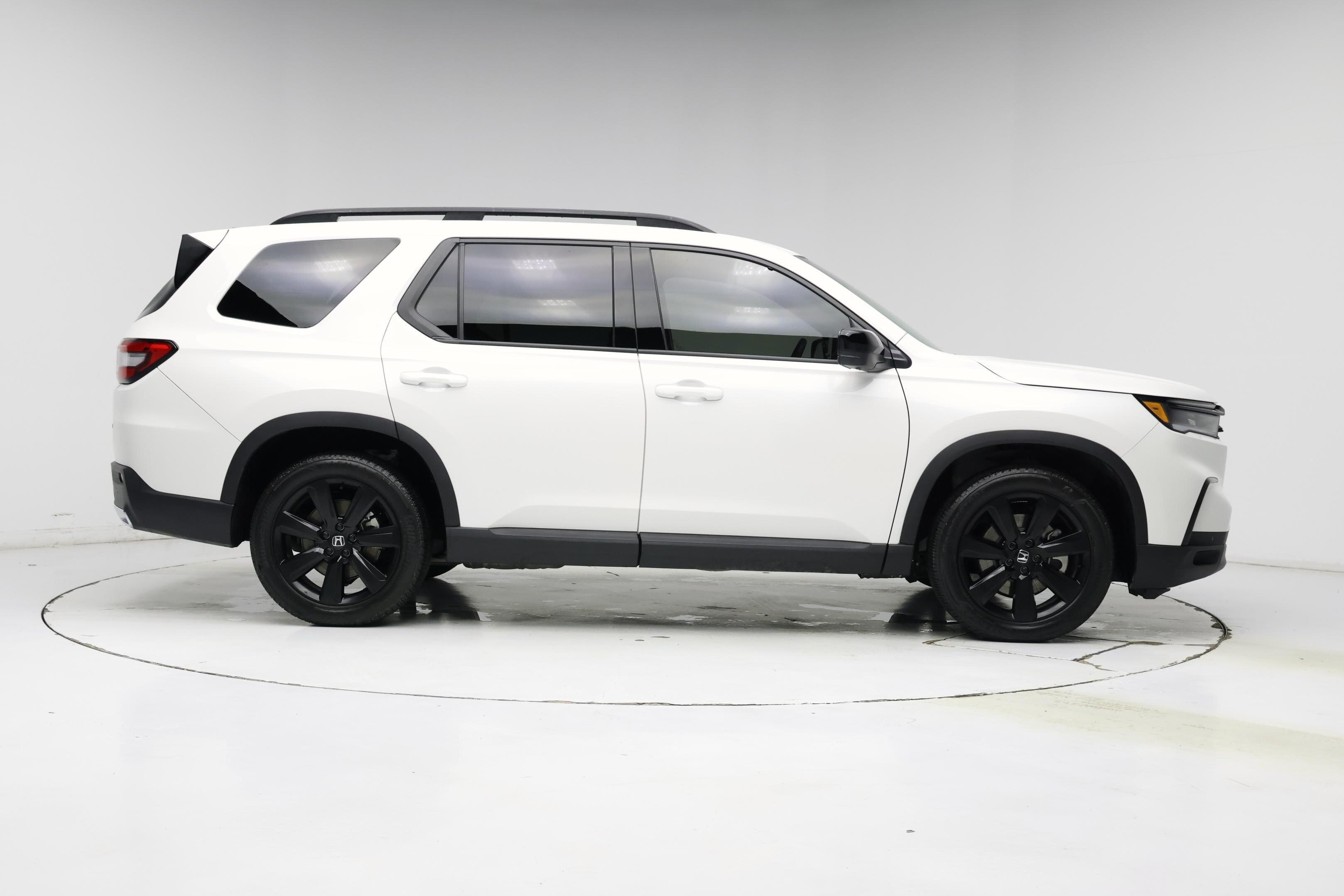 Thumbnail: 2025 Honda Pilot - 7