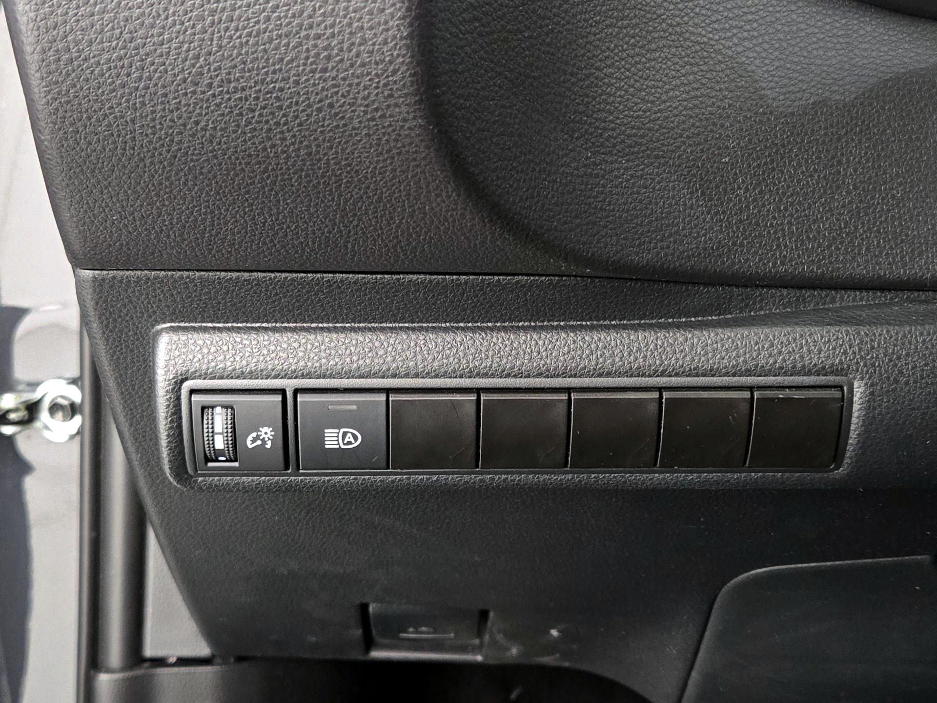 Thumbnail: 2024 Toyota Corolla - 13