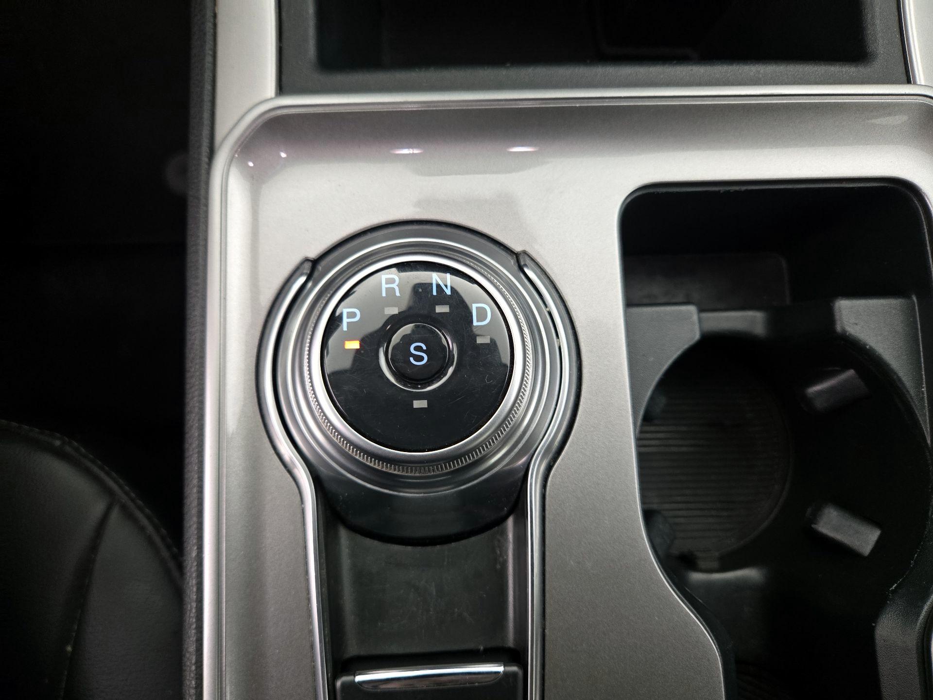 Thumbnail: 2024 Ford Edge - 17