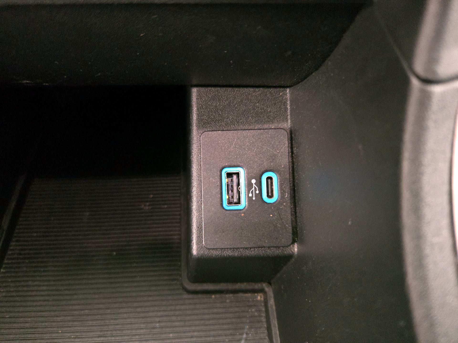 Thumbnail: 2024 Ford Edge - 18