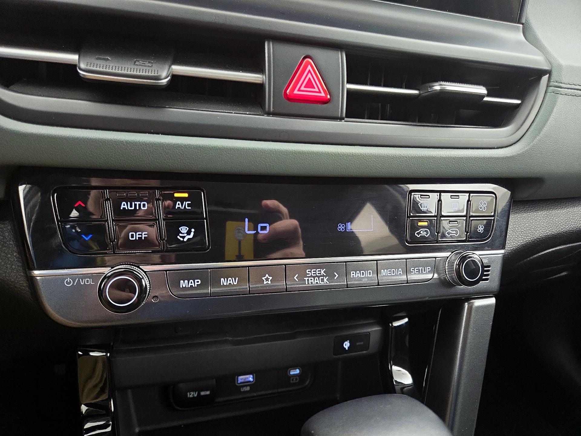 Thumbnail: 2024 Kia Seltos - 17