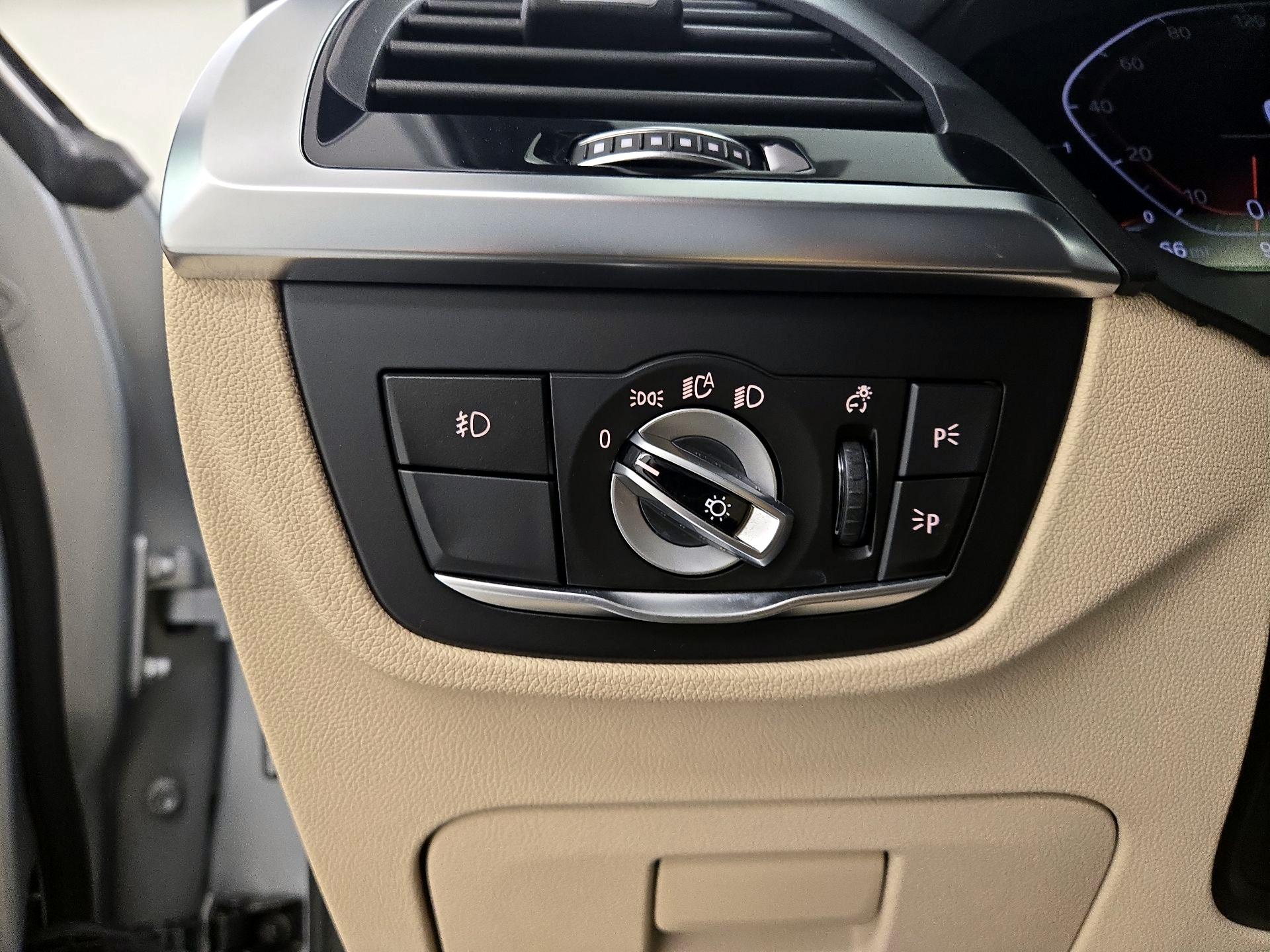 Thumbnail: 2020 BMW X3 - 13