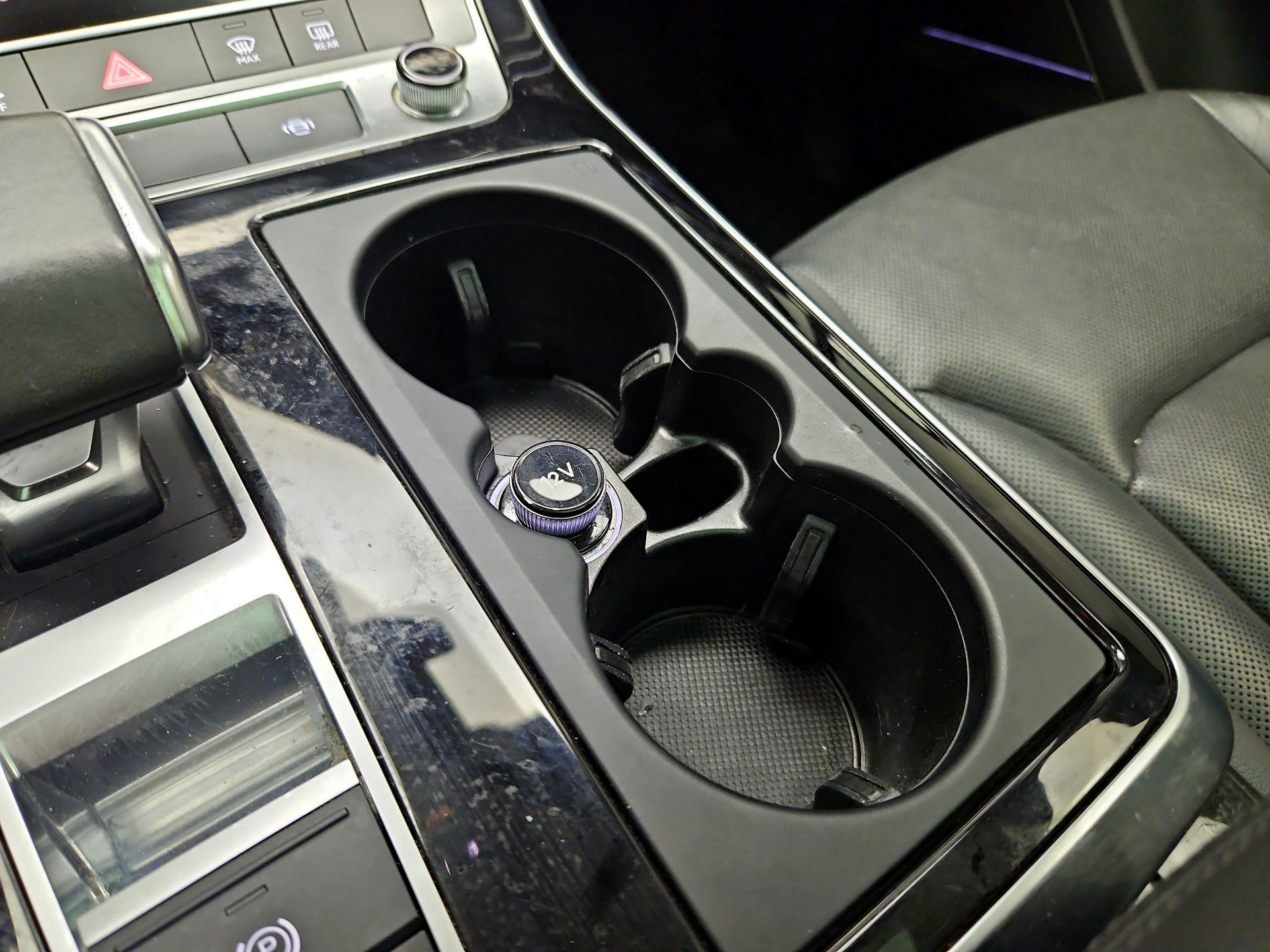 Thumbnail: 2020 Audi Q7 - 19