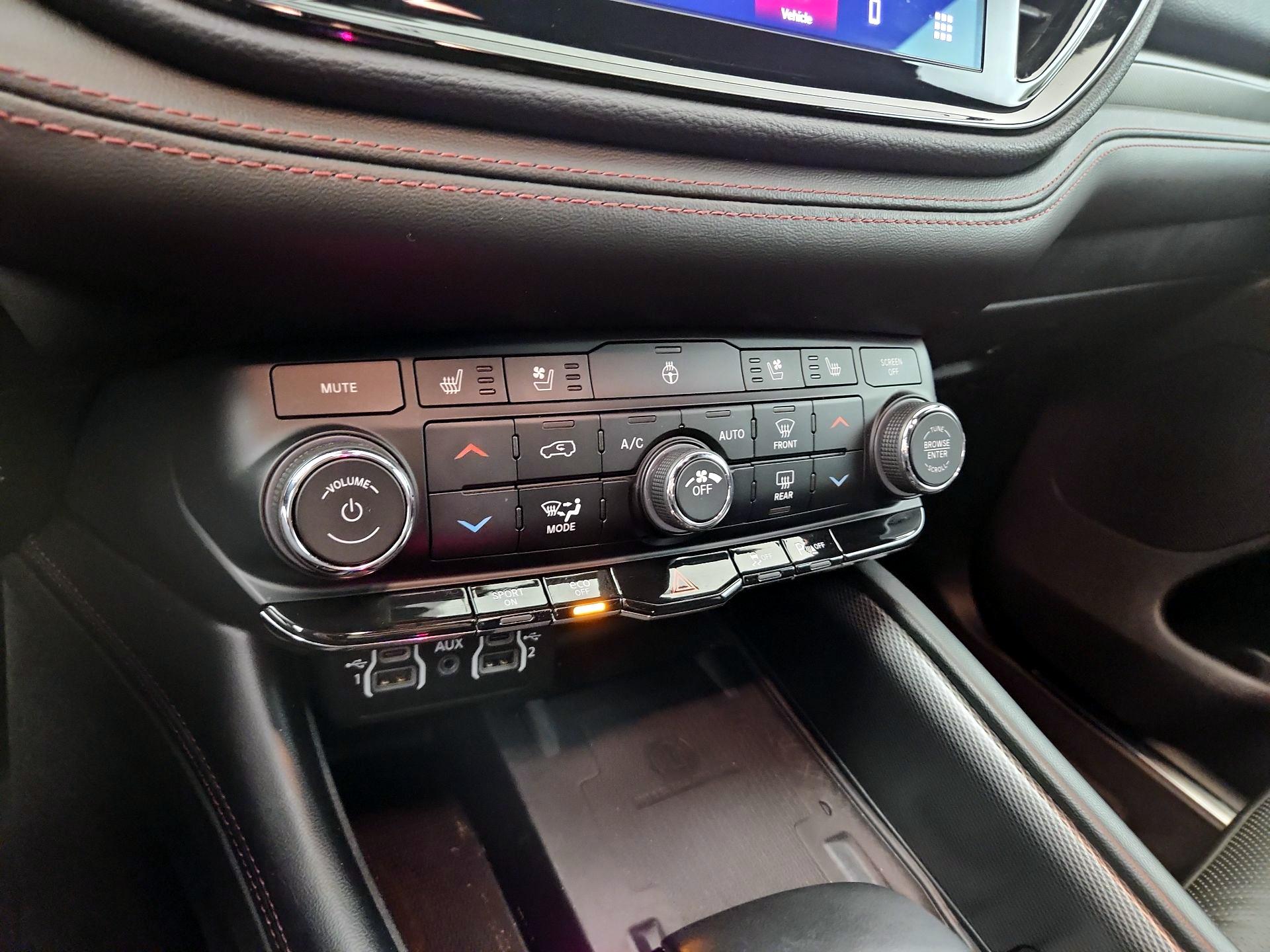 Thumbnail: 2022 Dodge Durango - 12