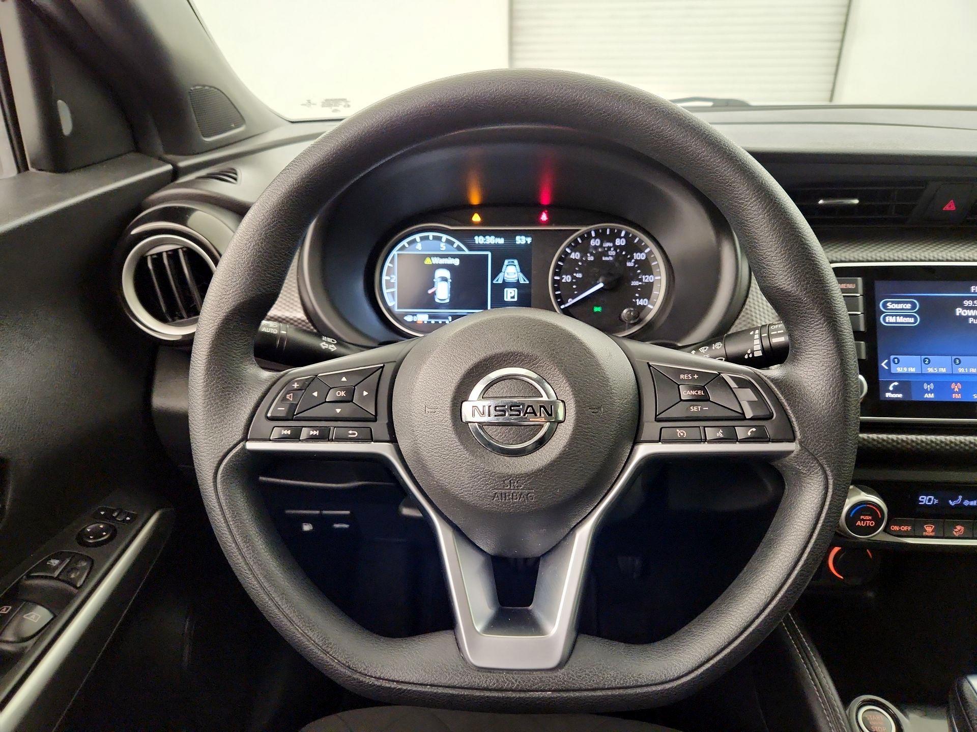 Thumbnail: 2020 Nissan Kicks - 10