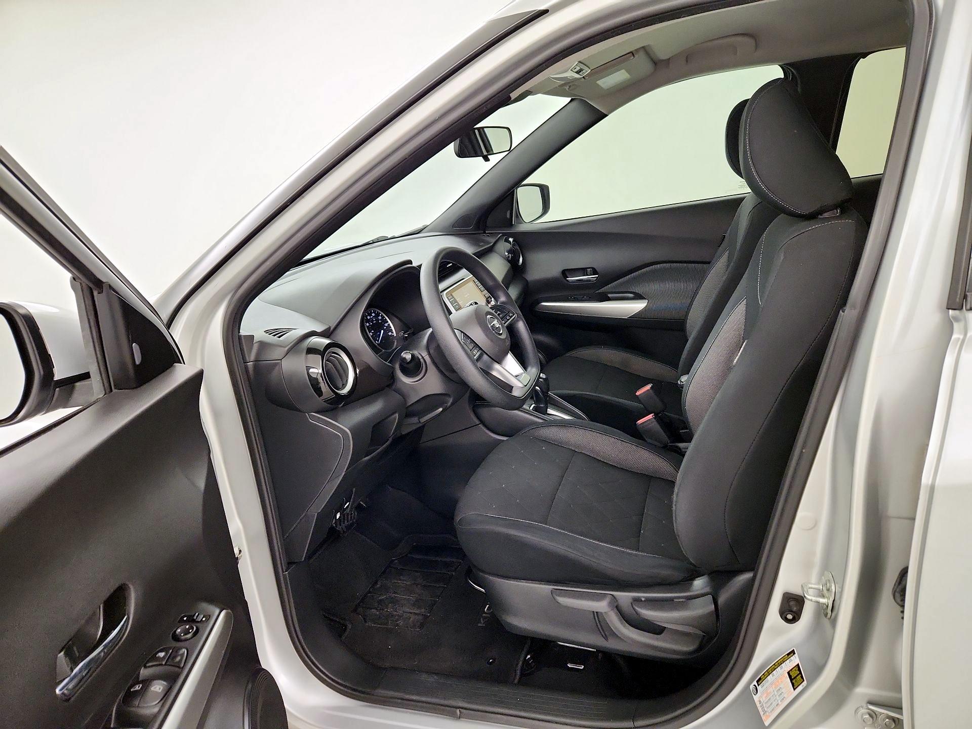 Thumbnail: 2020 Nissan Kicks - 11