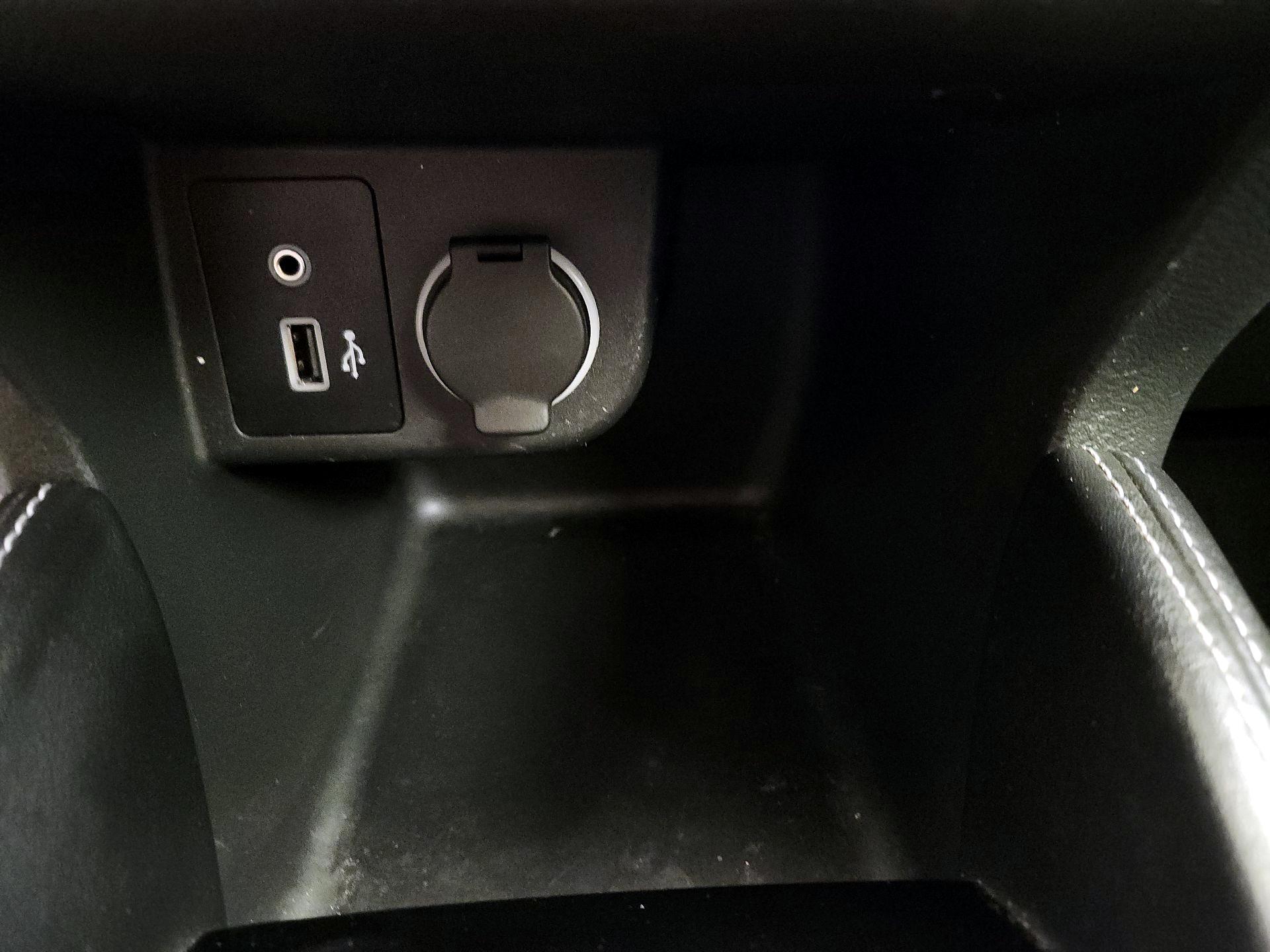 Thumbnail: 2020 Nissan Kicks - 18