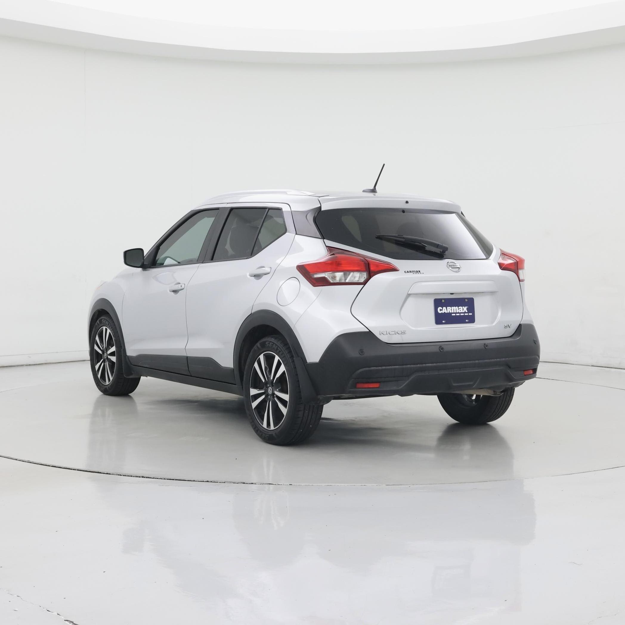 Thumbnail: 2020 Nissan Kicks - 2