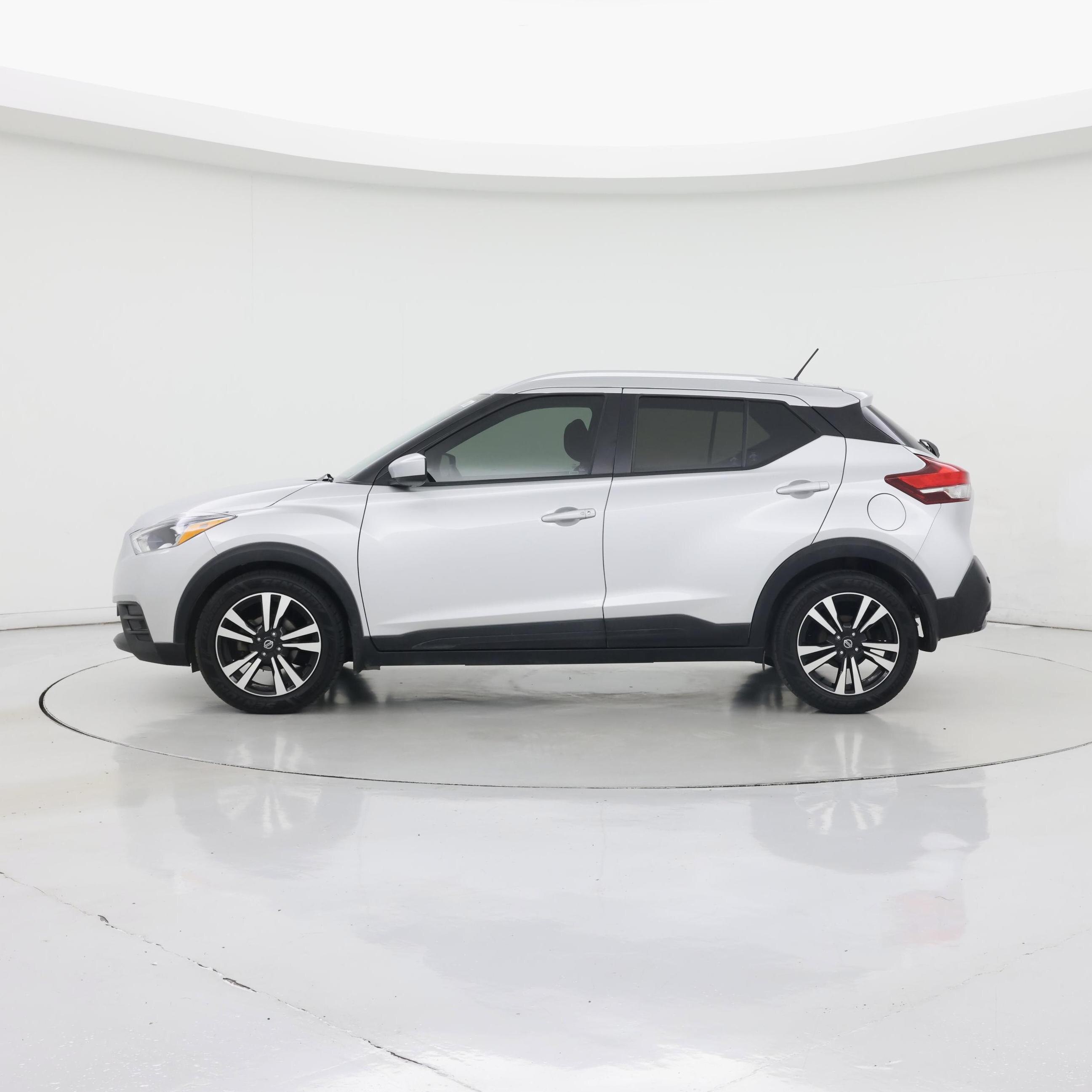Thumbnail: 2020 Nissan Kicks - 3