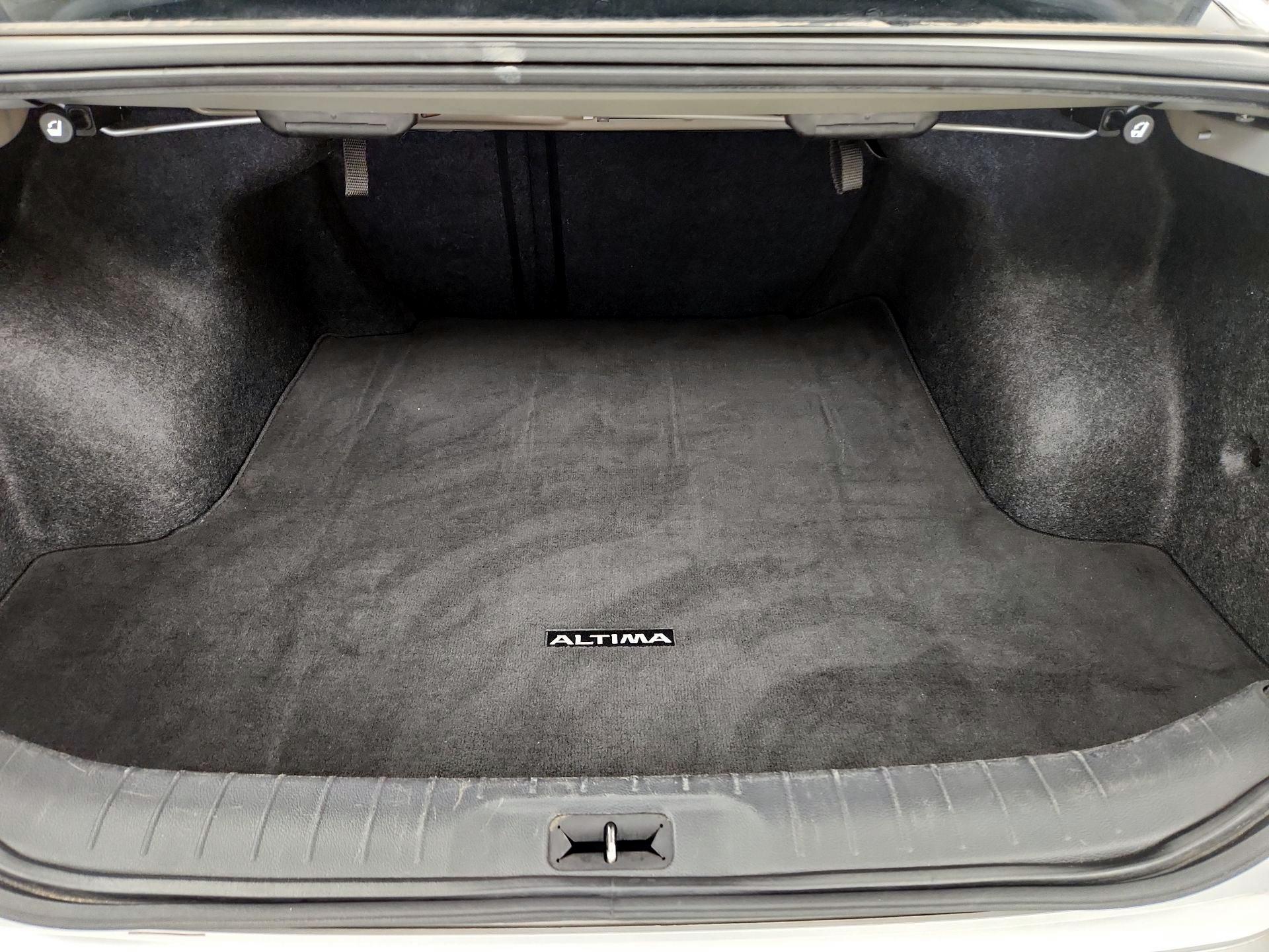 Thumbnail: 2021 Nissan Altima - 16