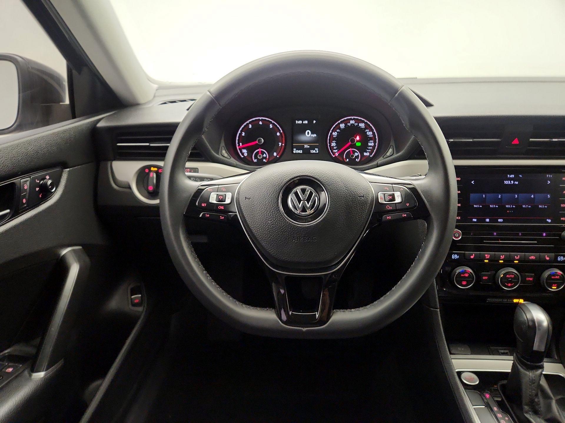 Thumbnail: 2022 Volkswagen Passat - 10