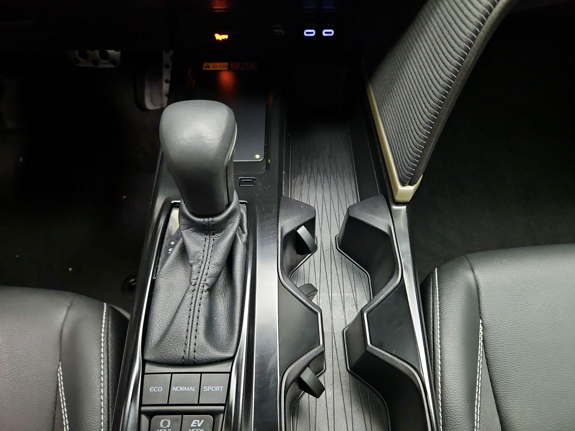 Thumbnail: 2025 Toyota Camry - 17