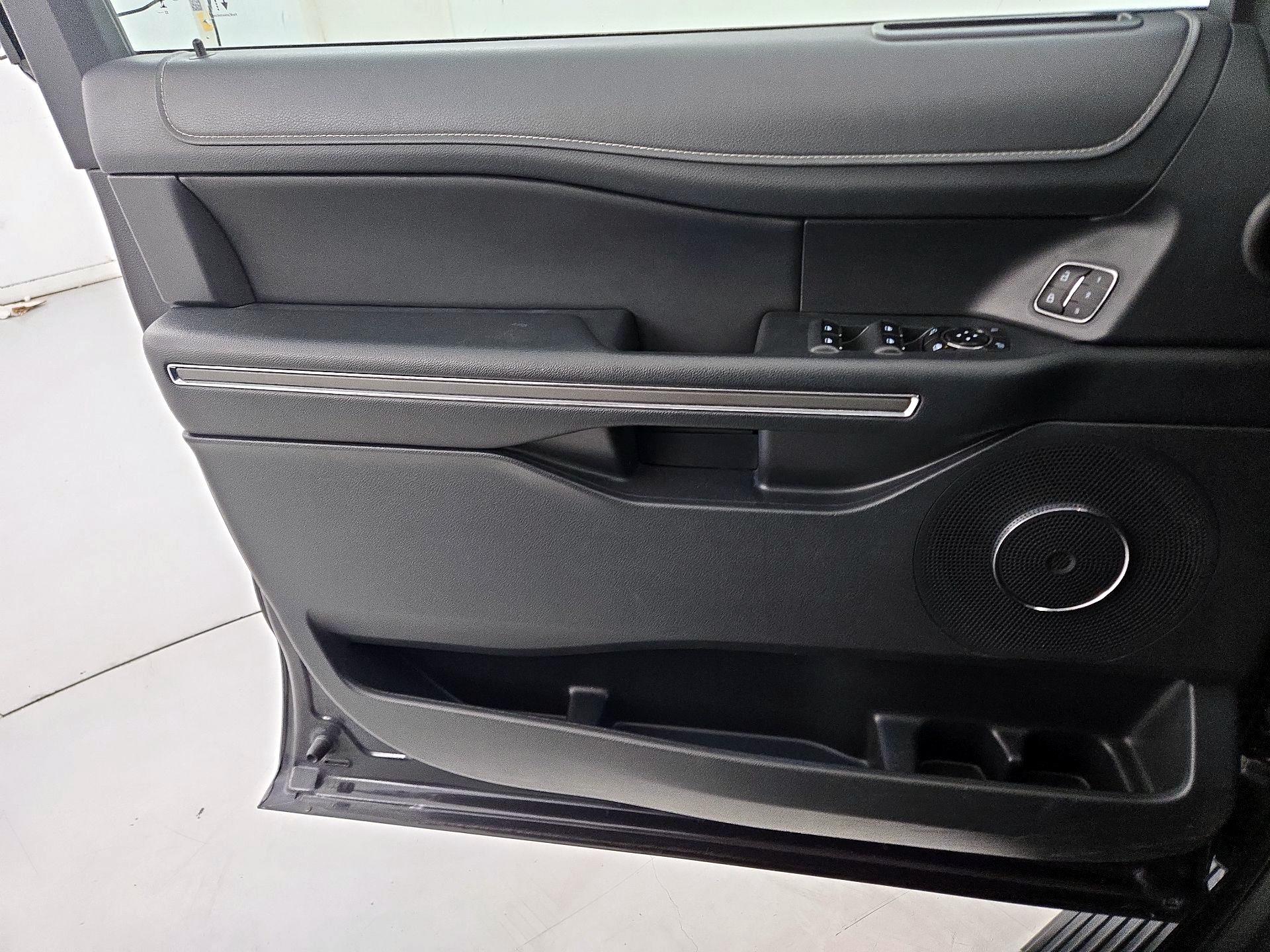 Thumbnail: 2024 Ford Expedition MAX - 12