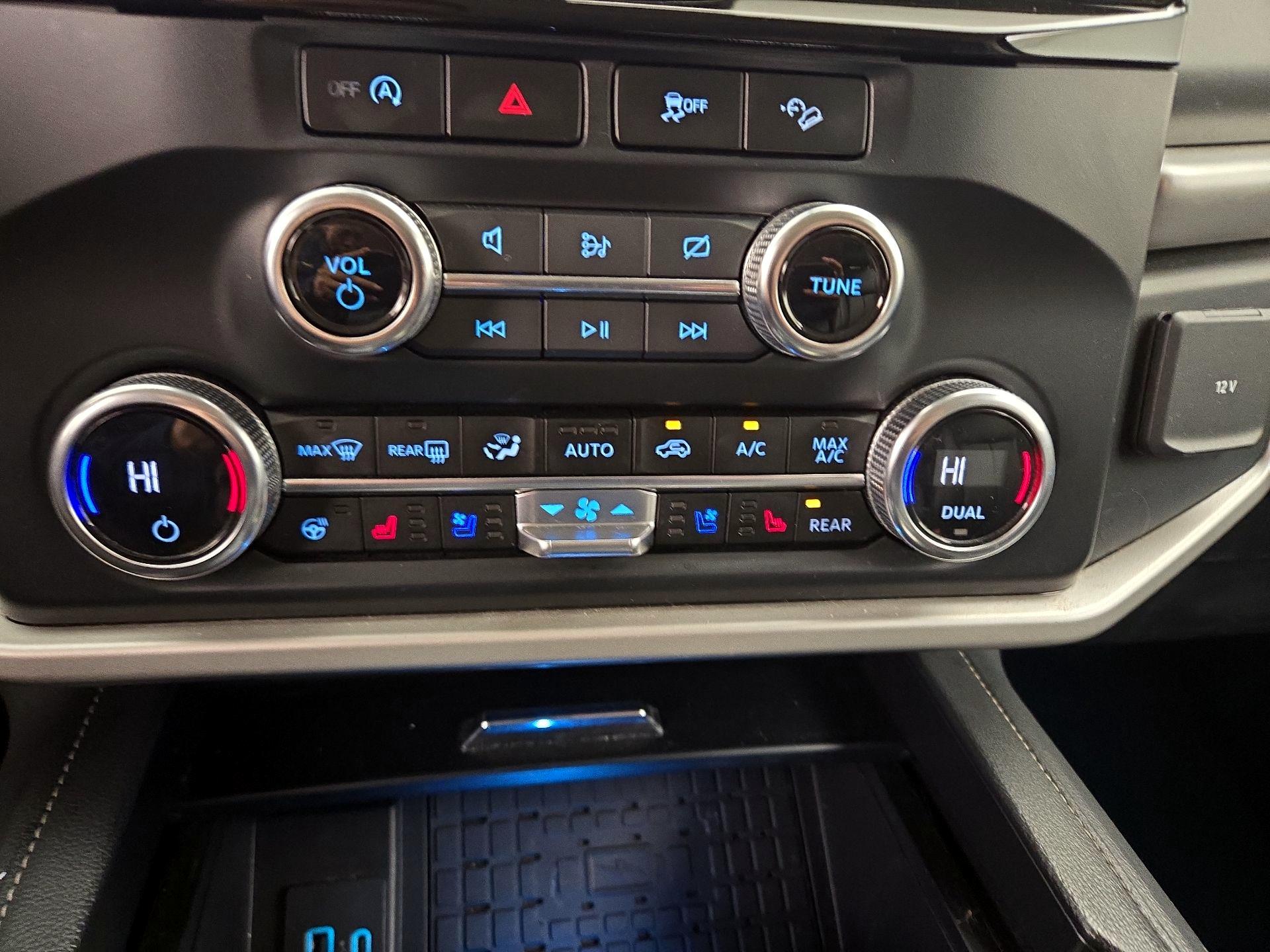 Thumbnail: 2024 Ford Expedition MAX - 17