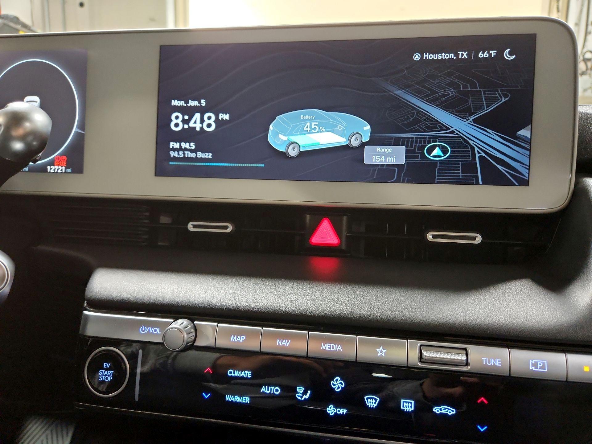 Thumbnail: 2023 Hyundai Ioniq 5 - 13