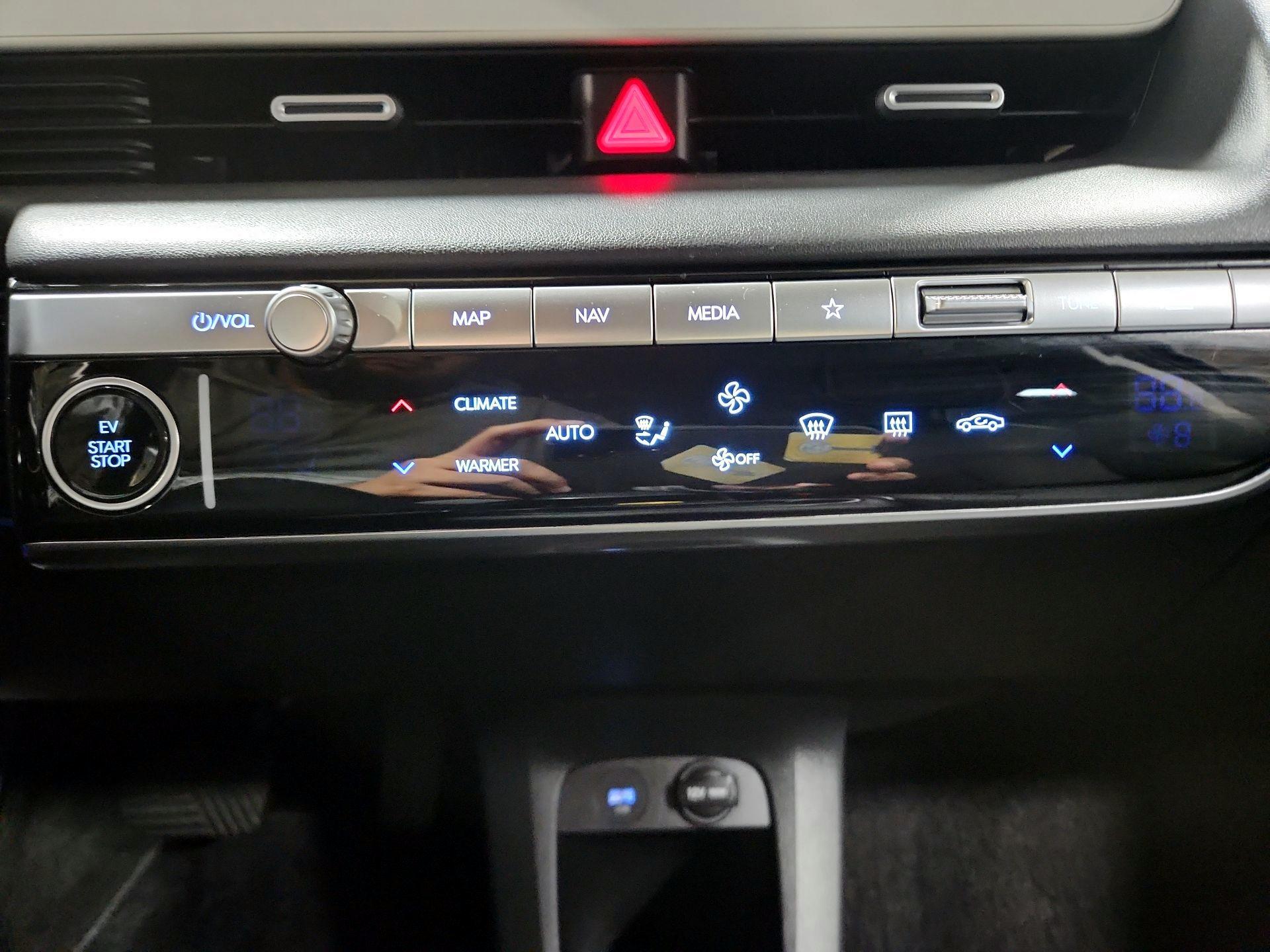 Thumbnail: 2023 Hyundai Ioniq 5 - 14