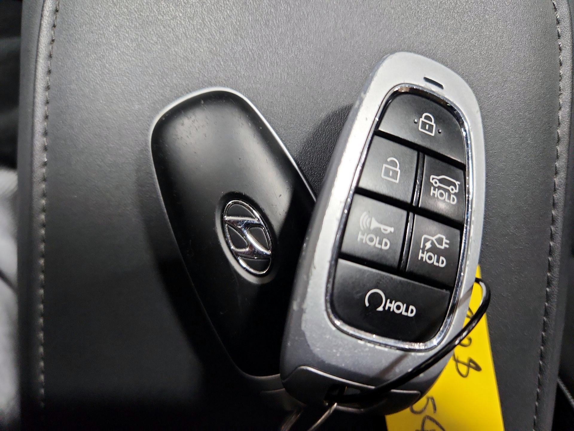 Thumbnail: 2023 Hyundai Ioniq 5 - 18