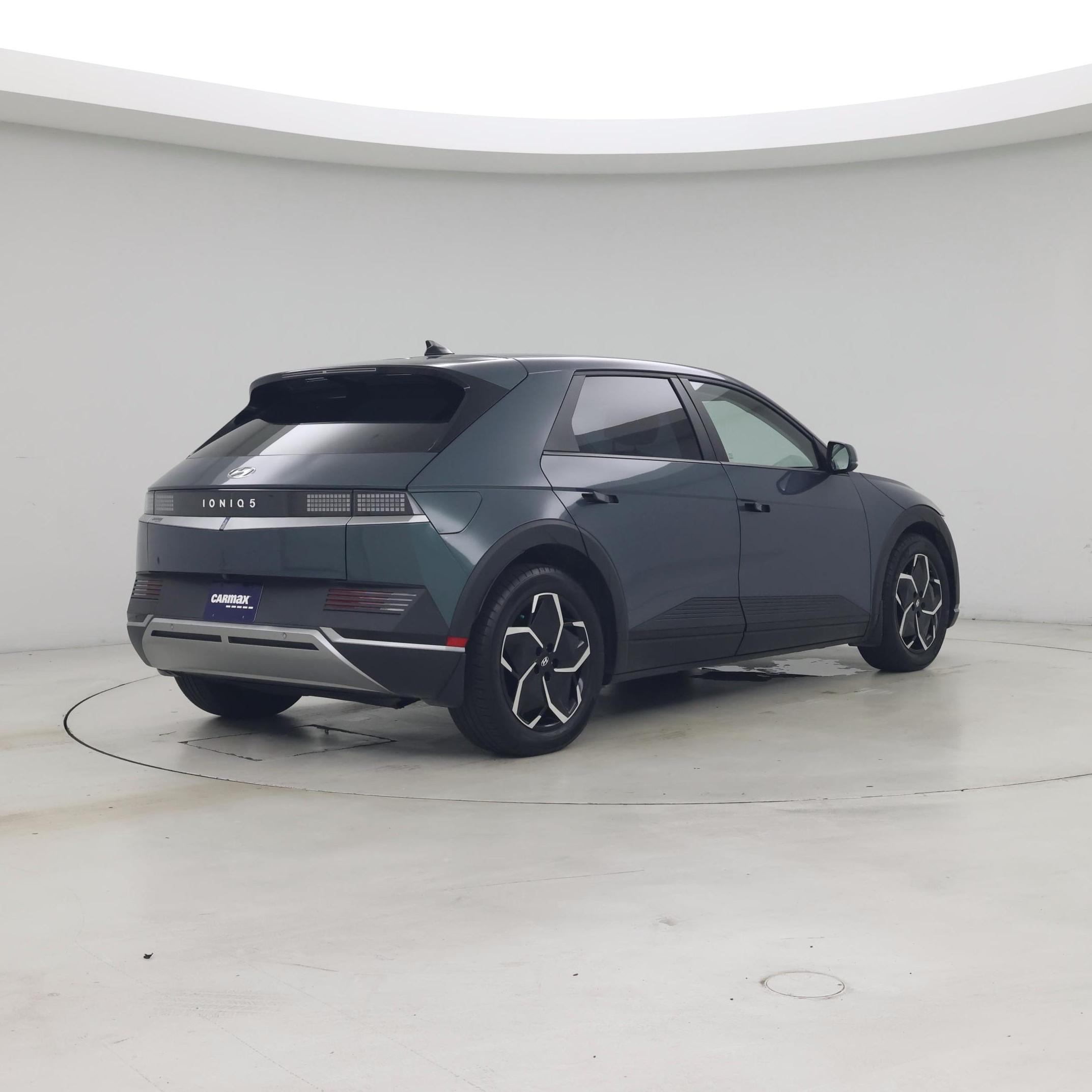 Thumbnail: 2023 Hyundai Ioniq 5 - 8