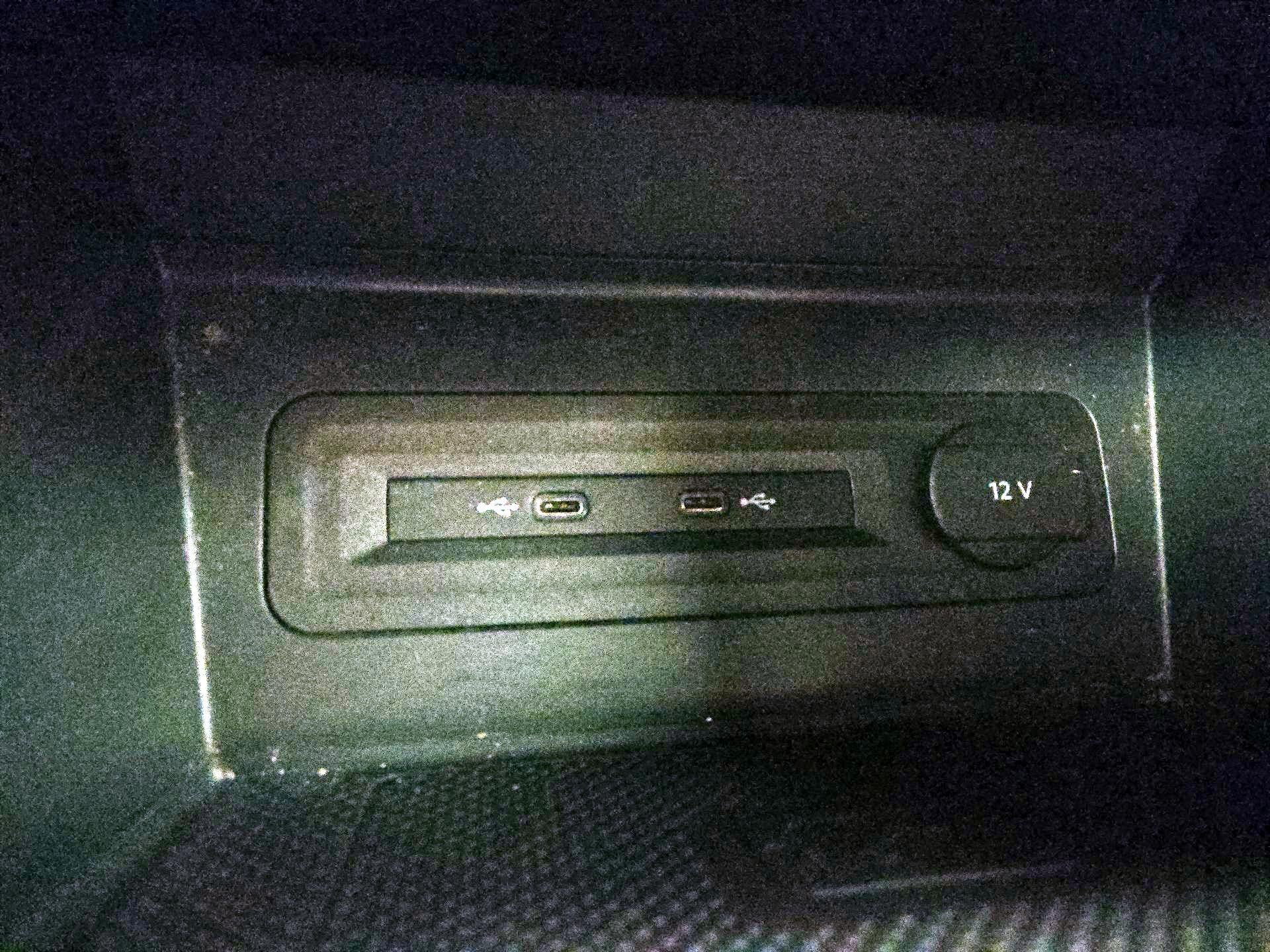 Thumbnail: 2021 Volkswagen Atlas - 18