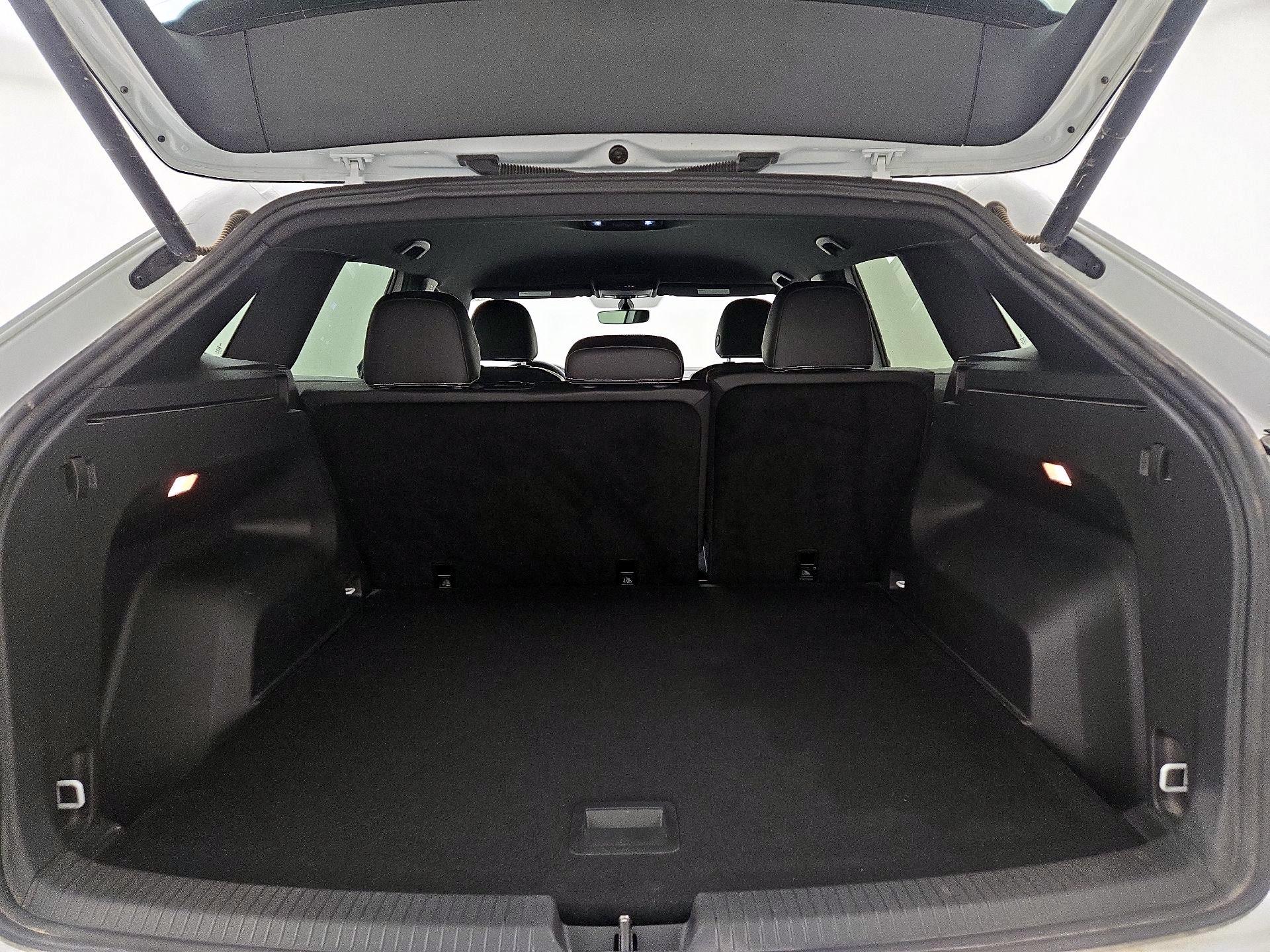 Thumbnail: 2021 Volkswagen Atlas - 20