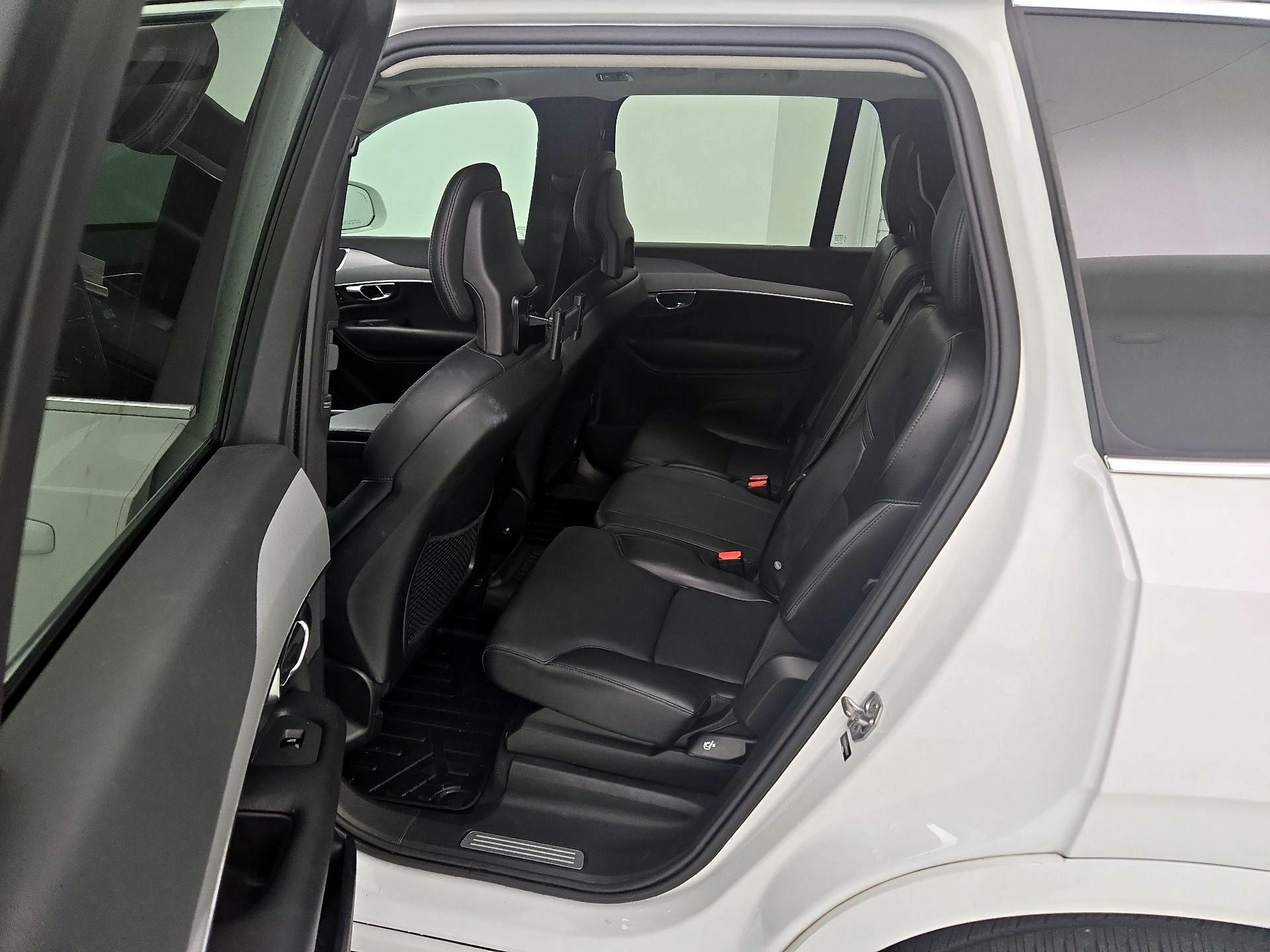 Thumbnail: 2021 Volvo XC90 - 20