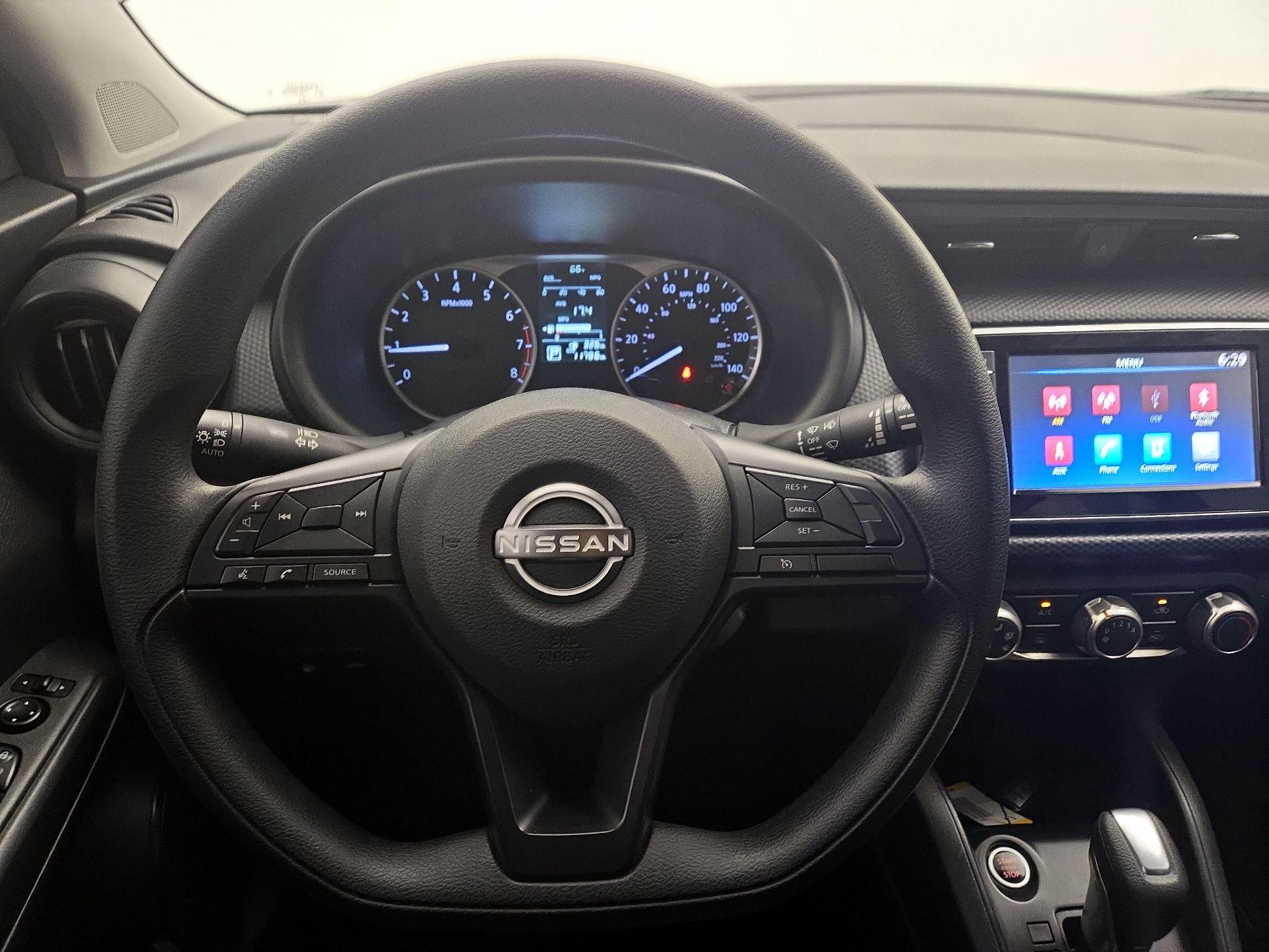 Thumbnail: 2024 Nissan Kicks - 10