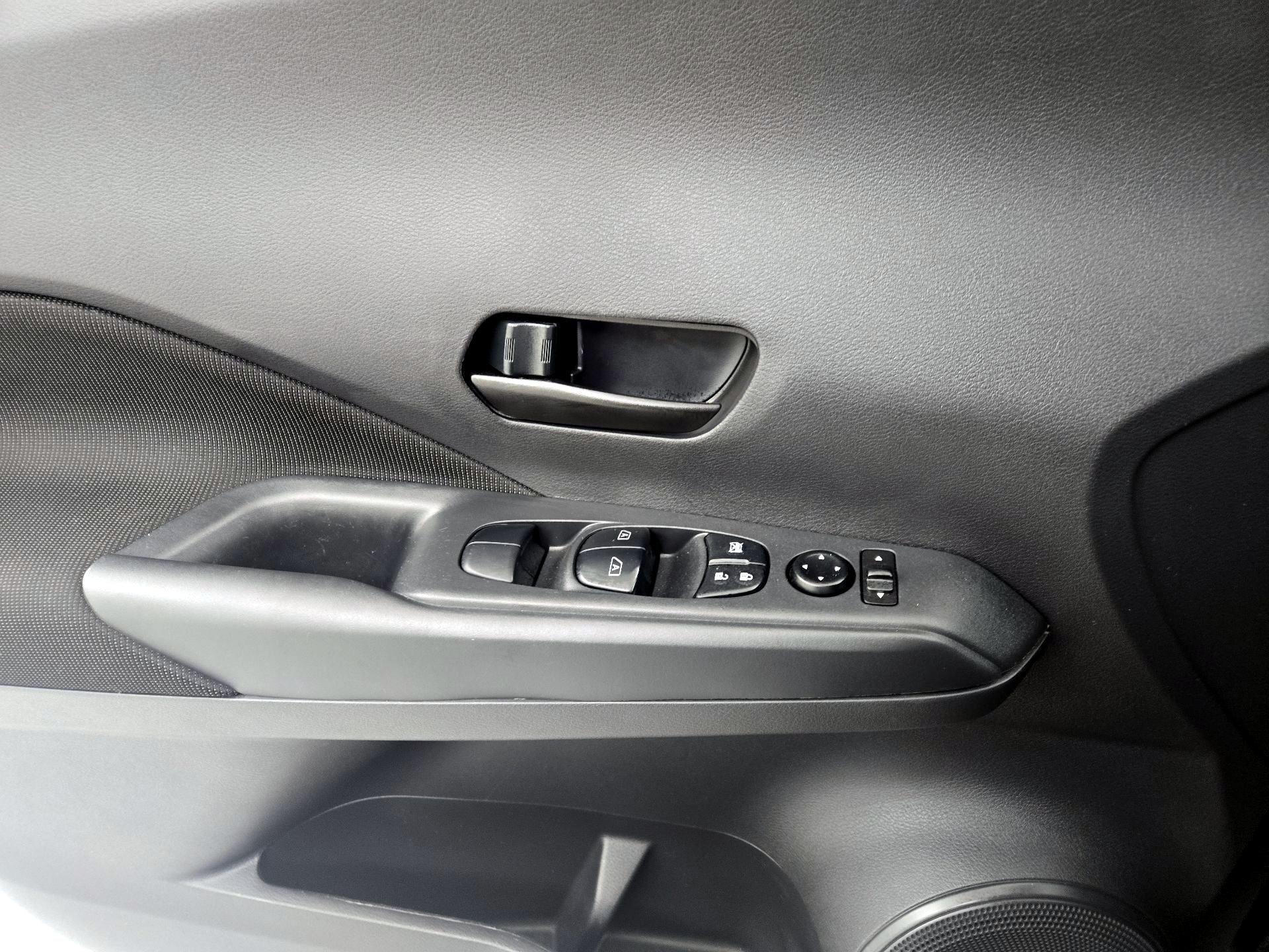 Thumbnail: 2024 Nissan Kicks - 12