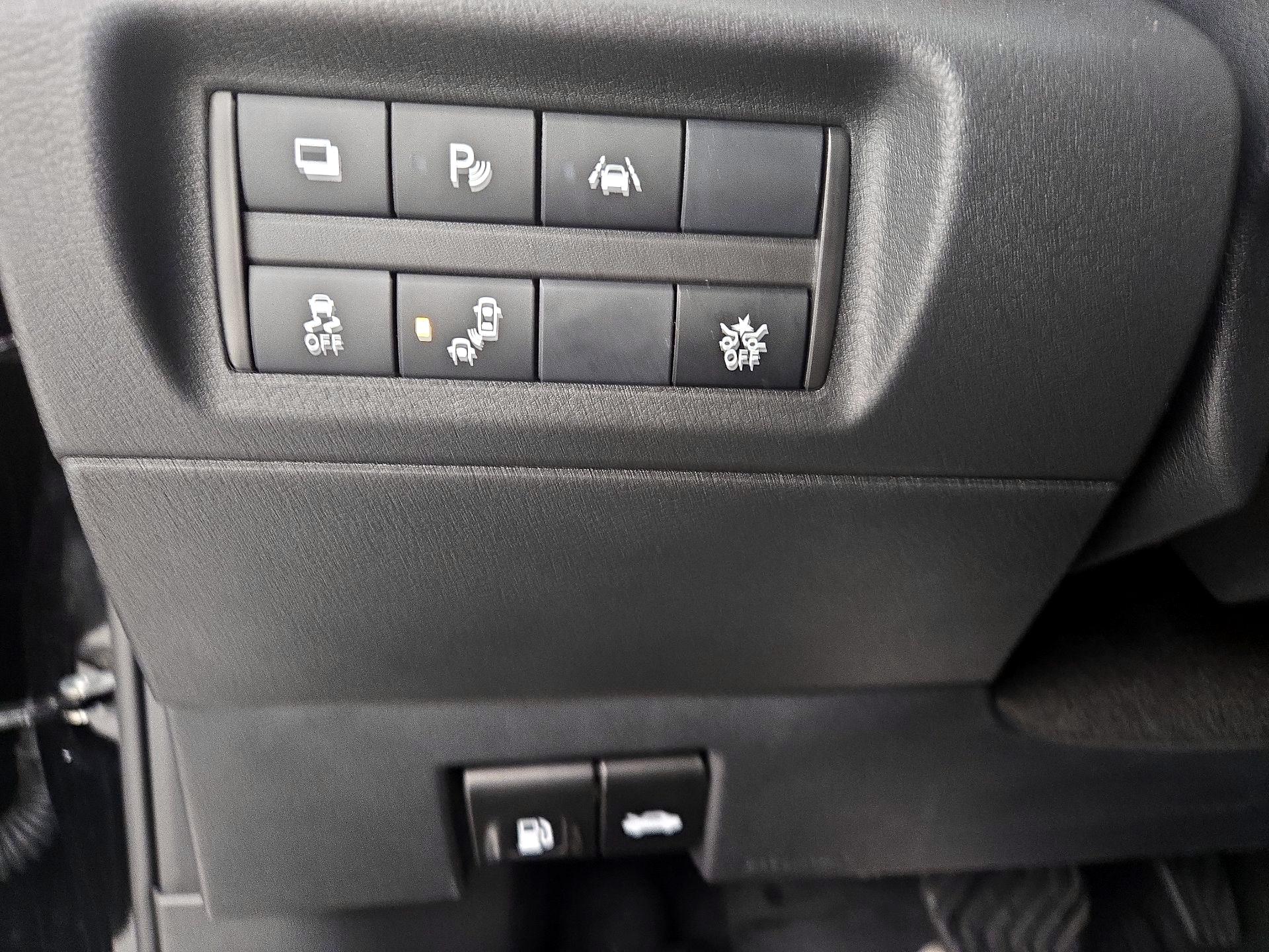 Thumbnail: 2024 Nissan Kicks - 13