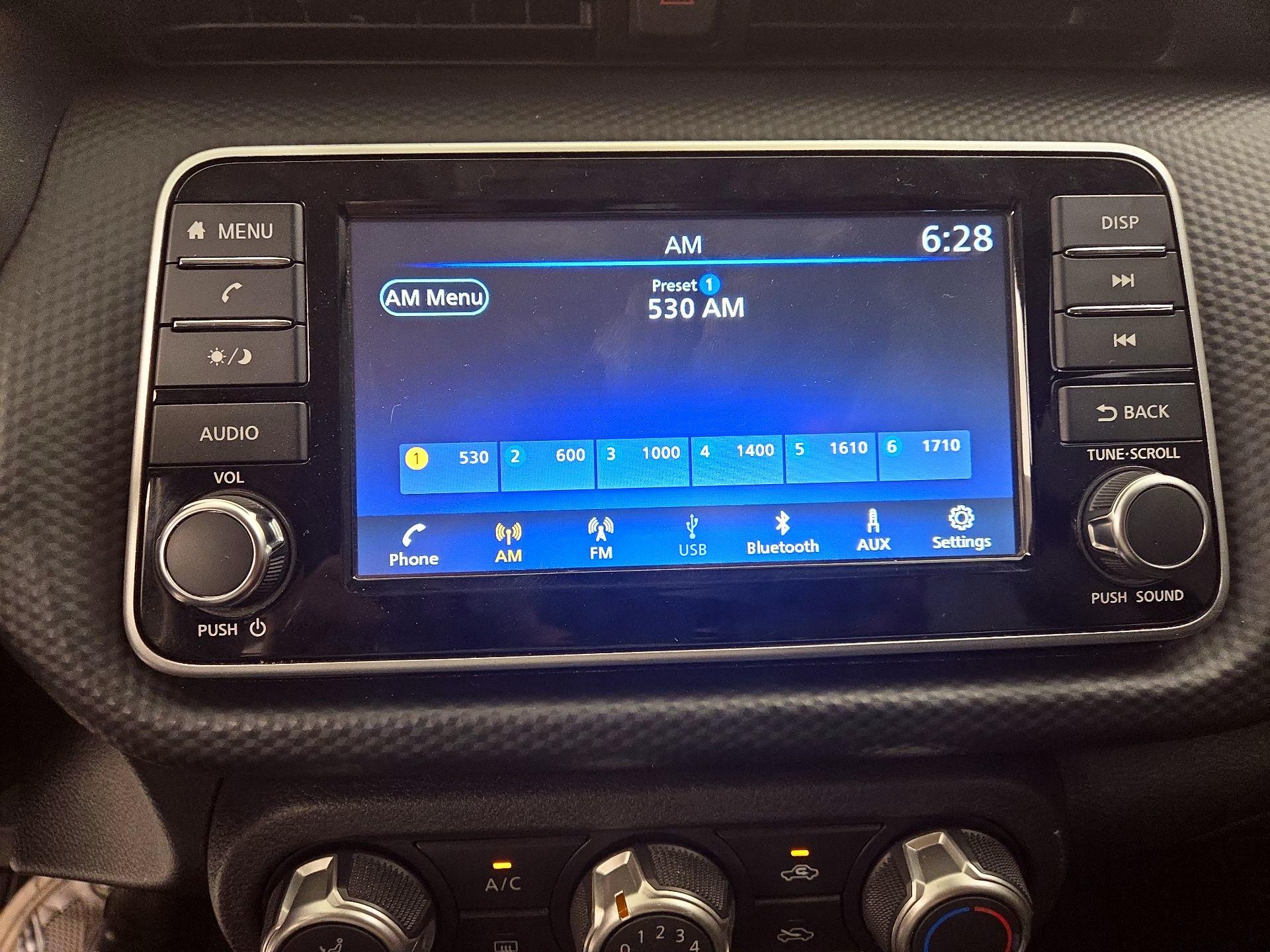 Thumbnail: 2024 Nissan Kicks - 15