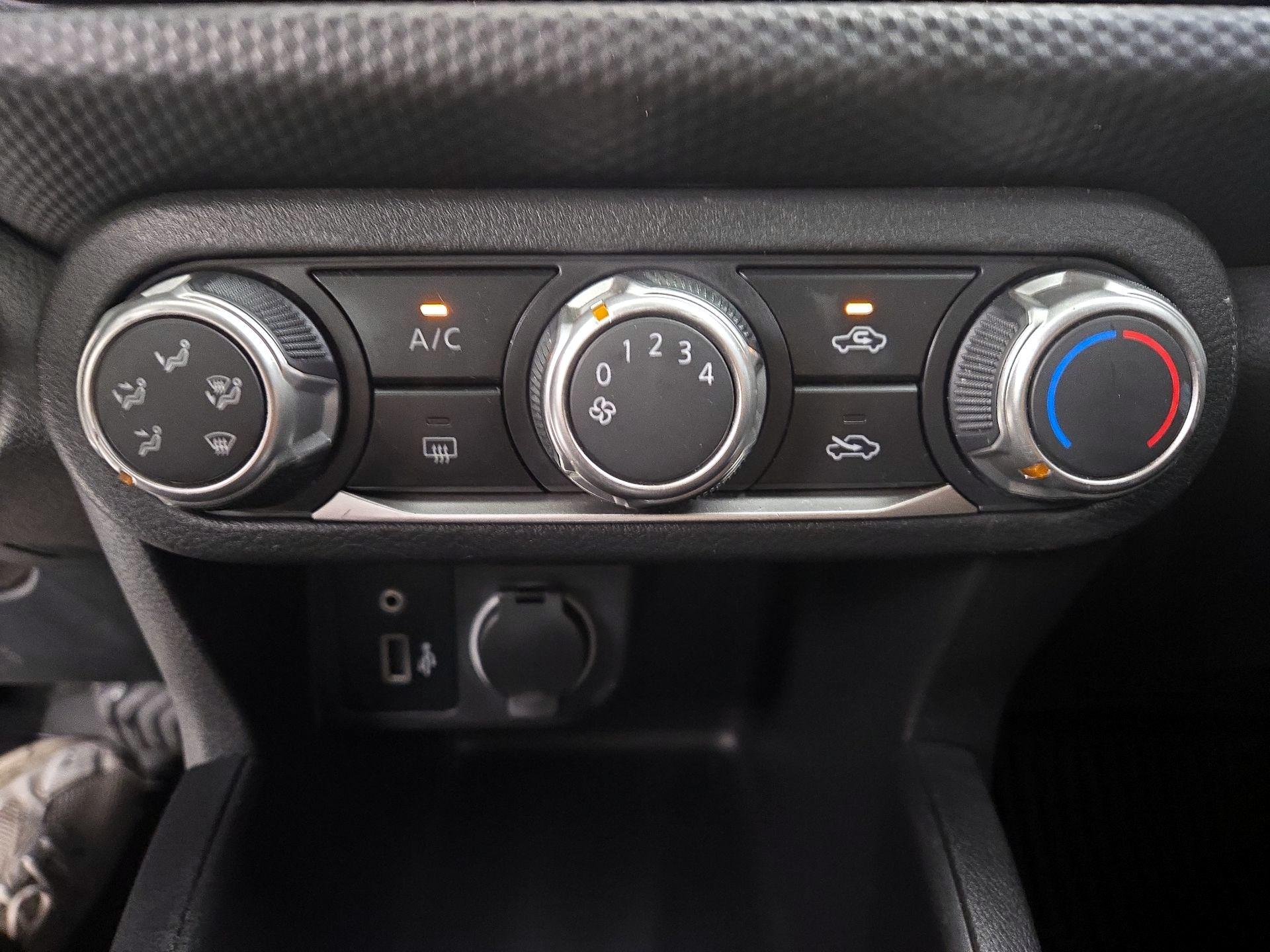 Thumbnail: 2024 Nissan Kicks - 16