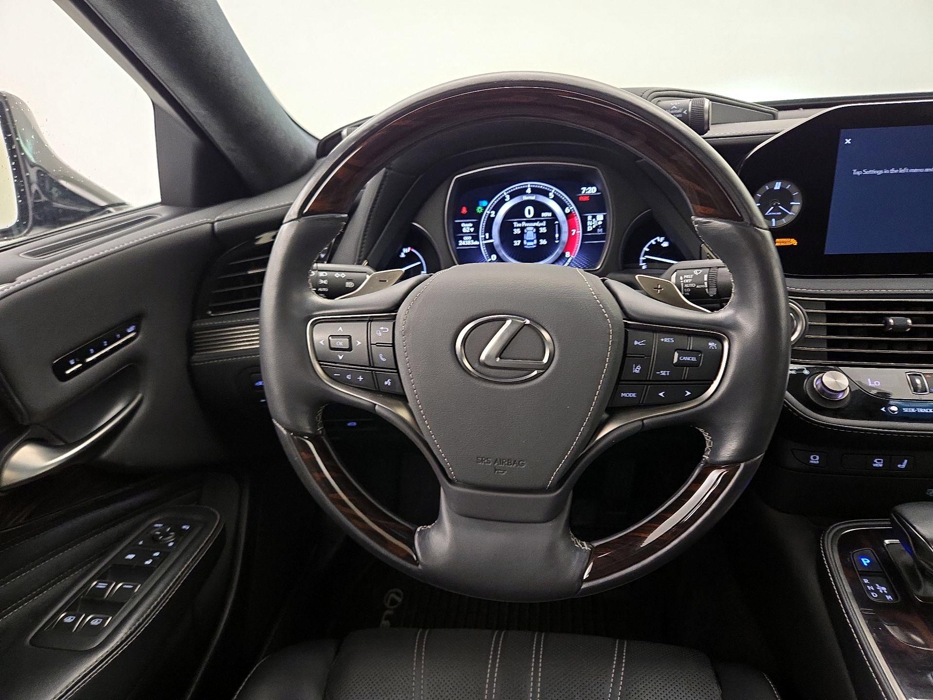 Thumbnail: 2023 Lexus LS - 10